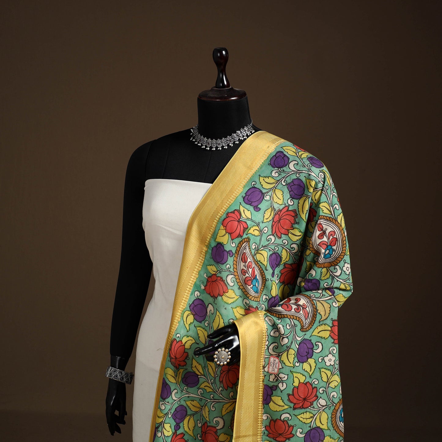 Srikalahasti Pen Work Kalamkari Bangalore Silk Floral Handpainted Dupatta 18