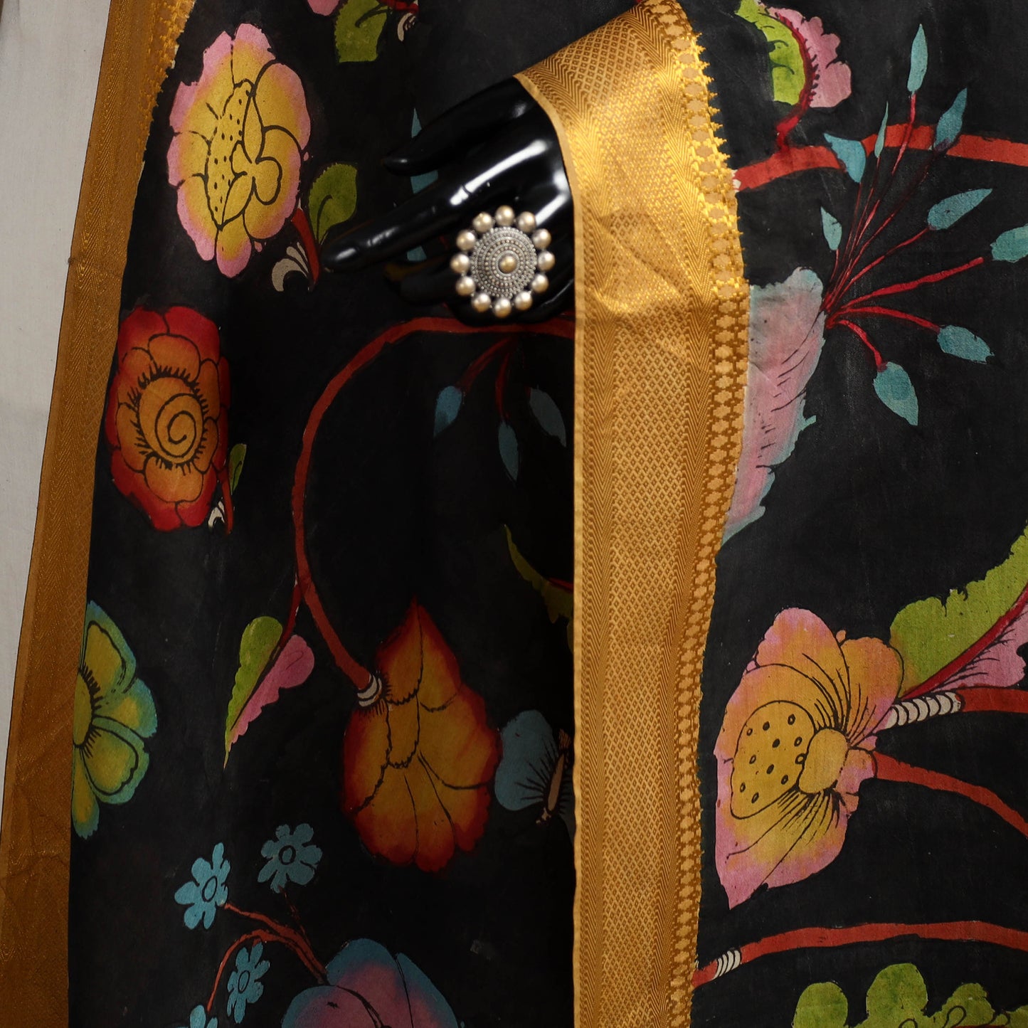 Srikalahasti Pen Work Kalamkari Bangalore Silk Floral Handpainted Dupatta 21