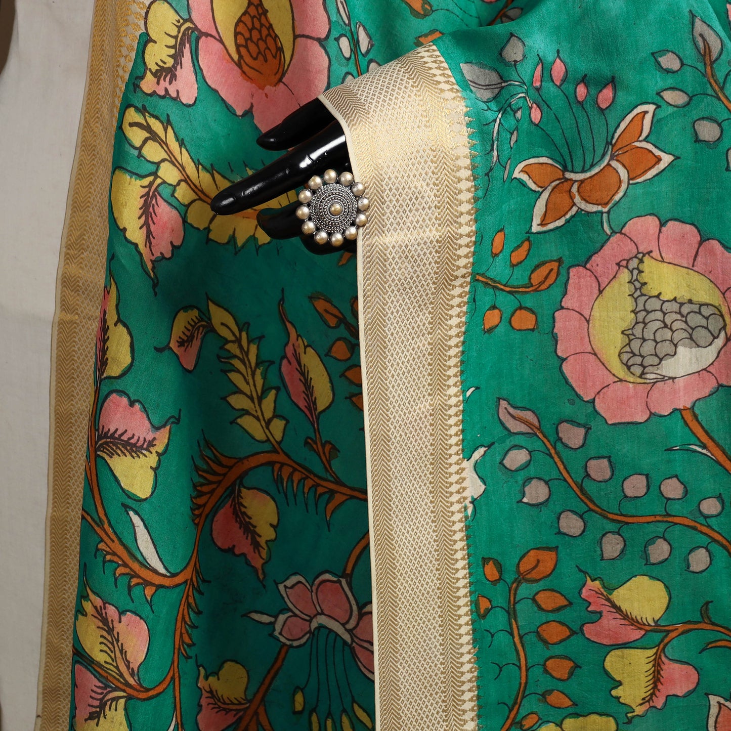 Srikalahasti Pen Work Kalamkari Bangalore Silk Floral Handpainted Dupatta 23