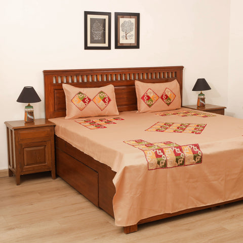 Floral Phulkari Hand Embroidered Double Bedsheet with 2 Pillow Covers Set (108 x 90 in) 04
