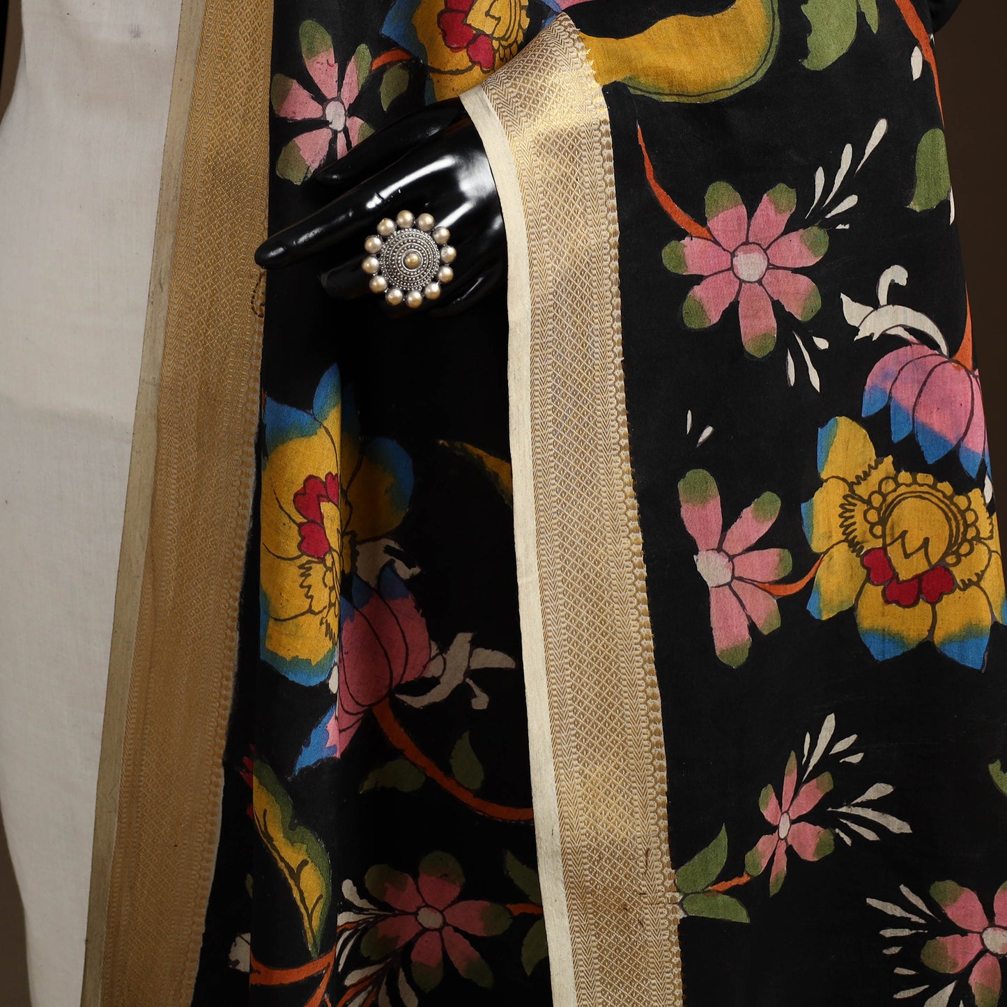 Srikalahasti Pen Work Kalamkari Bangalore Silk Floral Handpainted Dupatta 24