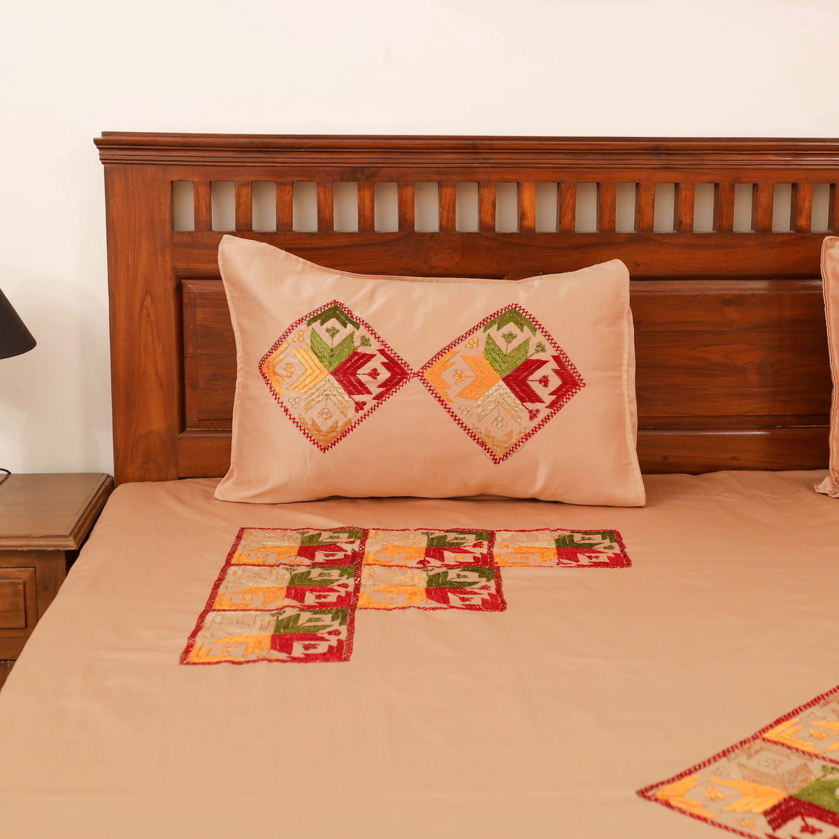 Floral Phulkari Hand Embroidered Double Bedsheet with 2 Pillow Covers Set (108 x 90 in) 04