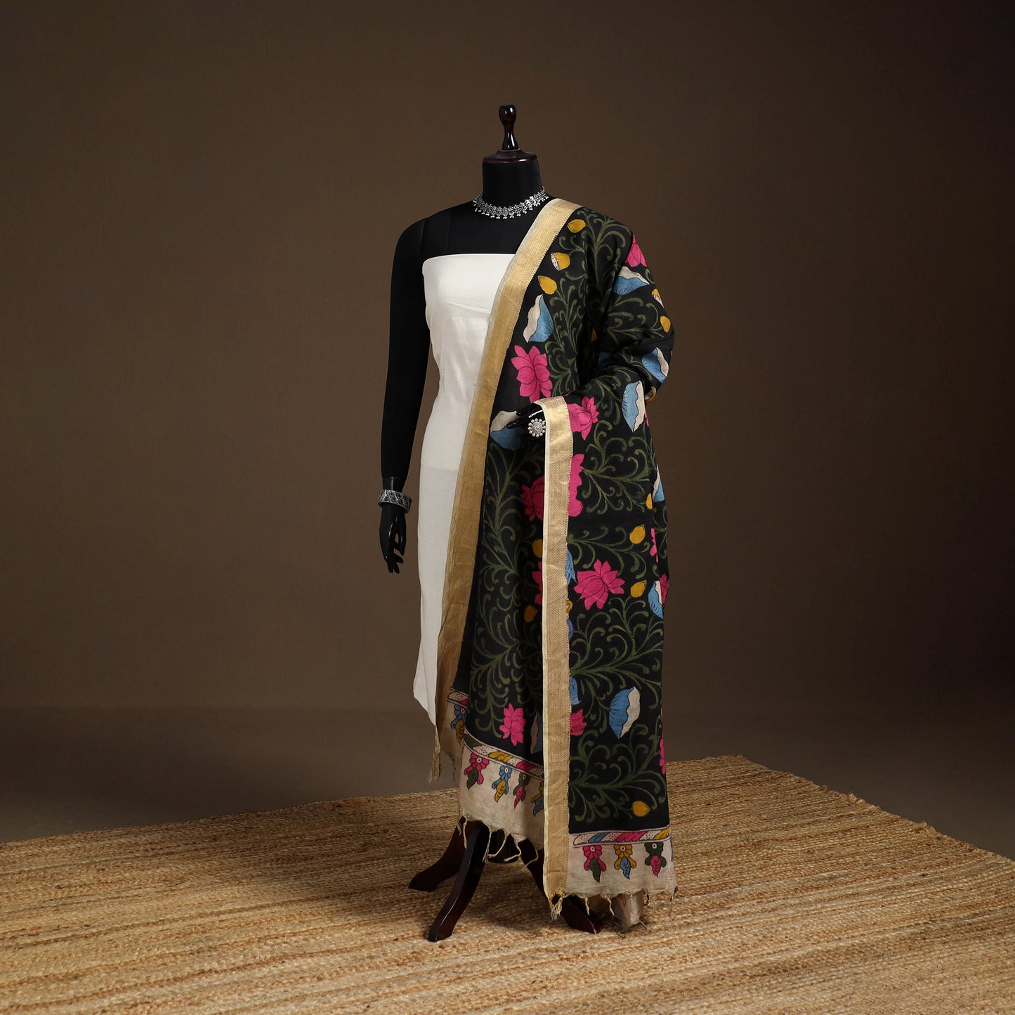 Srikalahasti Pen Work Kalamkari Bangalore Silk Floral Handpainted Dupatta 25