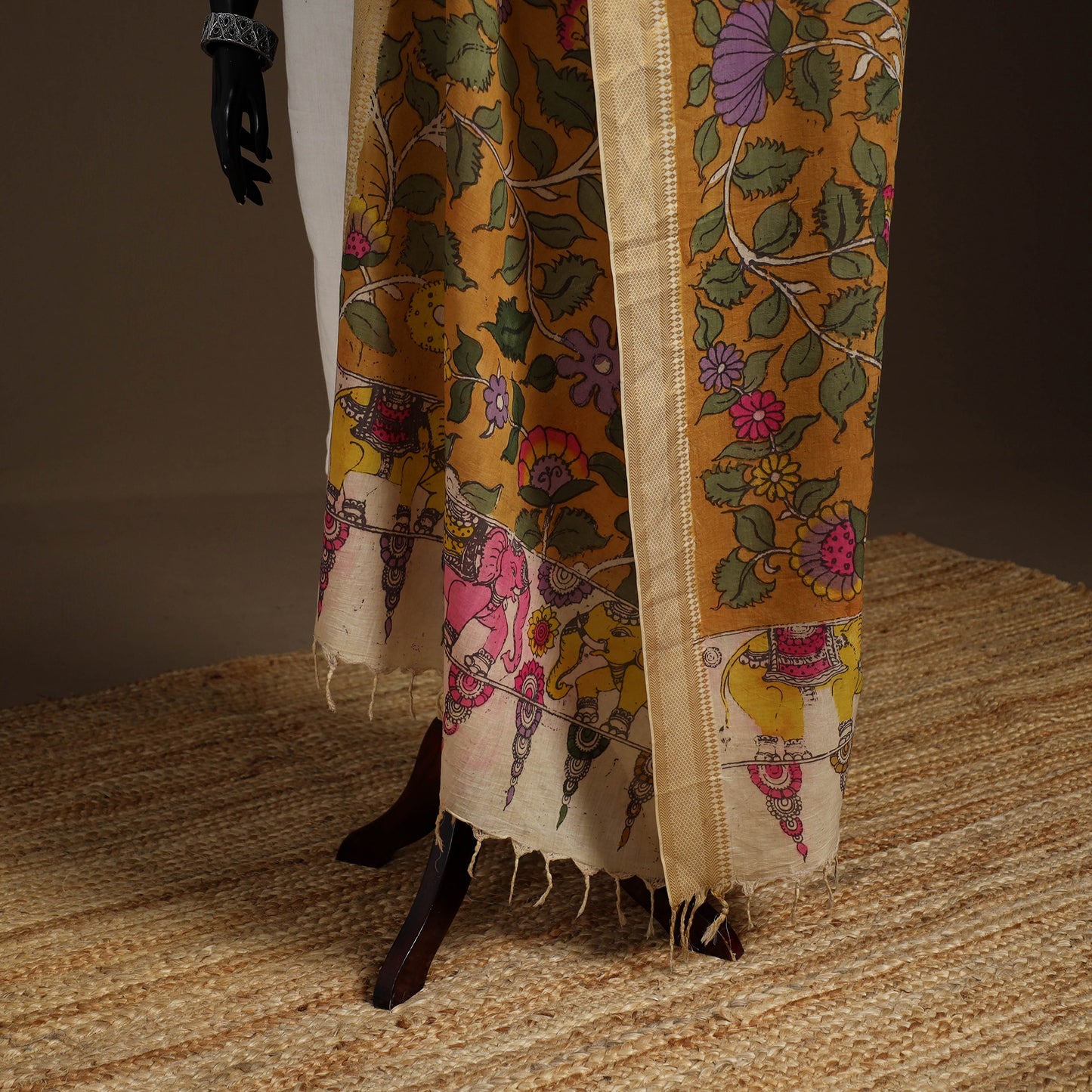 Srikalahasti Pen Work Kalamkari Bangalore Silk Floral Handpainted Dupatta 29