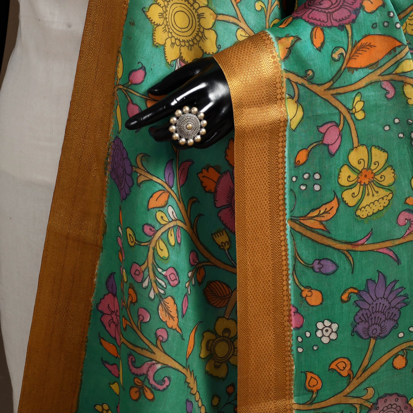 Srikalahasti Pen Work Kalamkari Bangalore Silk Floral Handpainted Dupatta 30