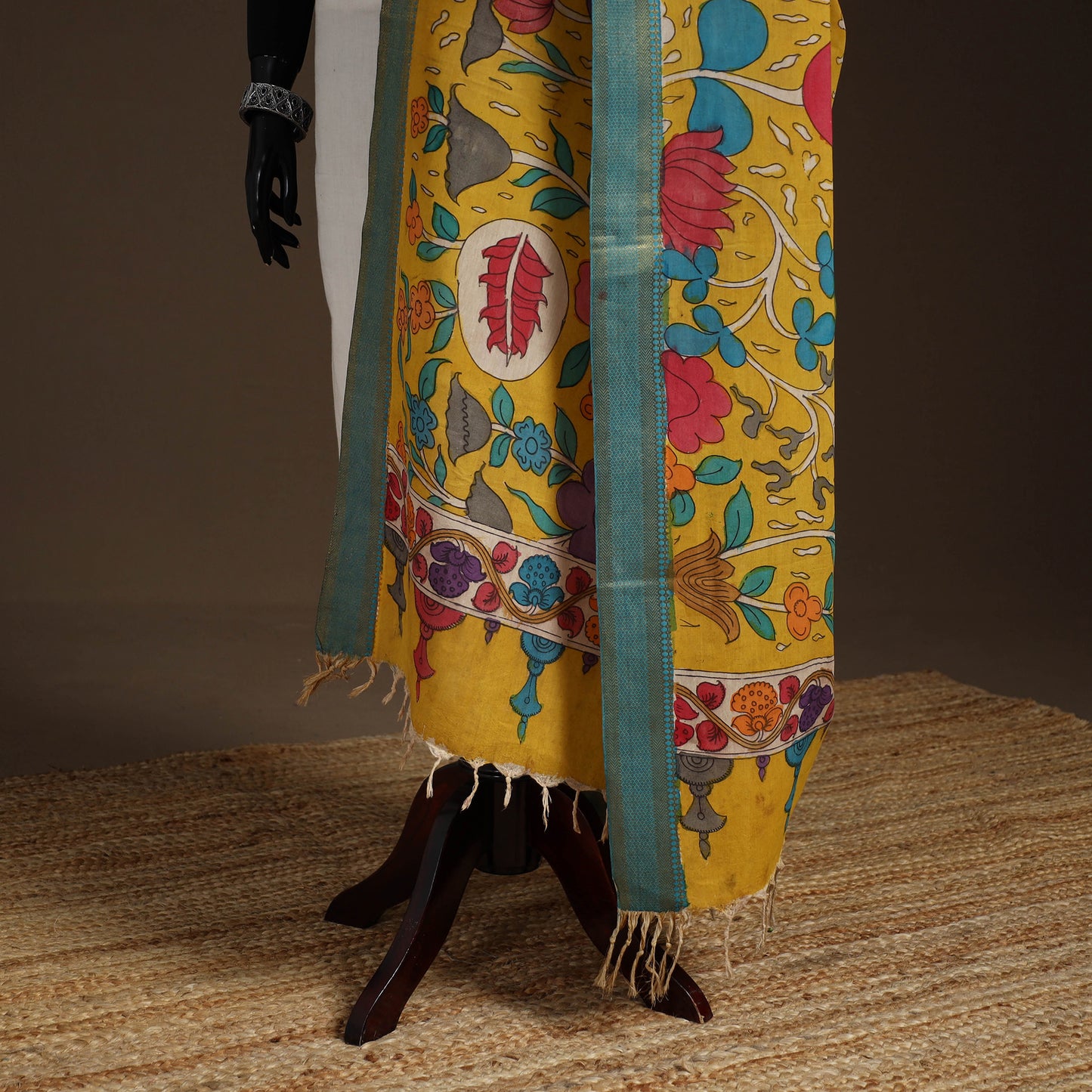Srikalahasti Pen Work Kalamkari Bangalore Silk Floral Handpainted Dupatta 31