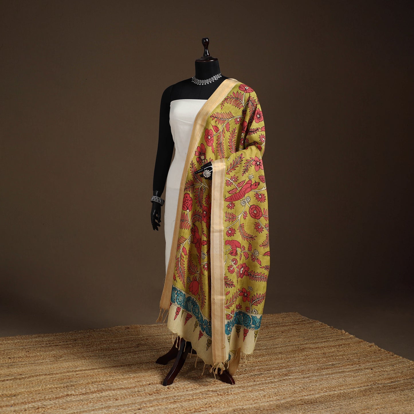 Srikalahasti Pen Work Kalamkari Bangalore Silk Floral Handpainted Dupatta 33