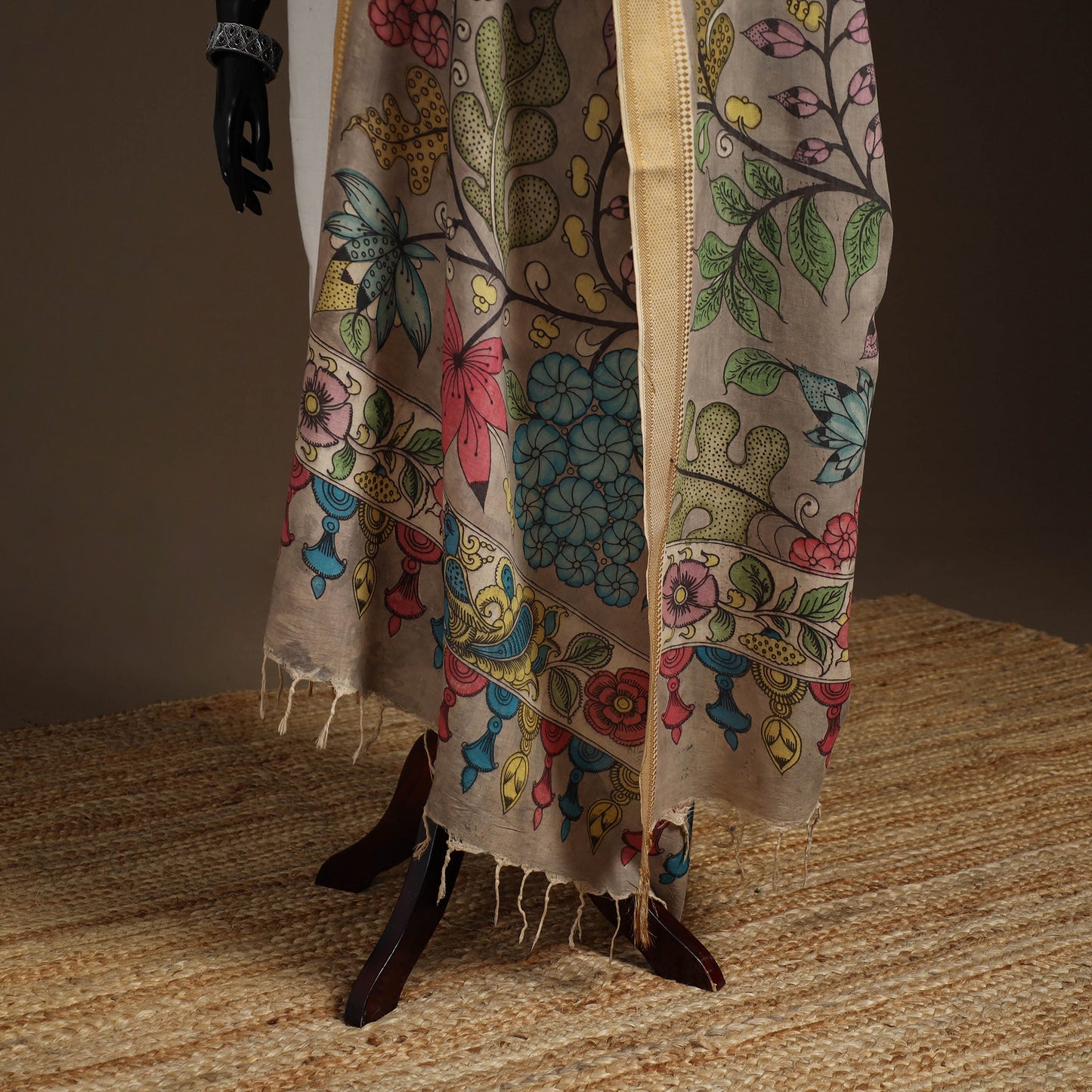 Srikalahasti Pen Work Kalamkari Bangalore Silk Floral Handpainted Dupatta 34