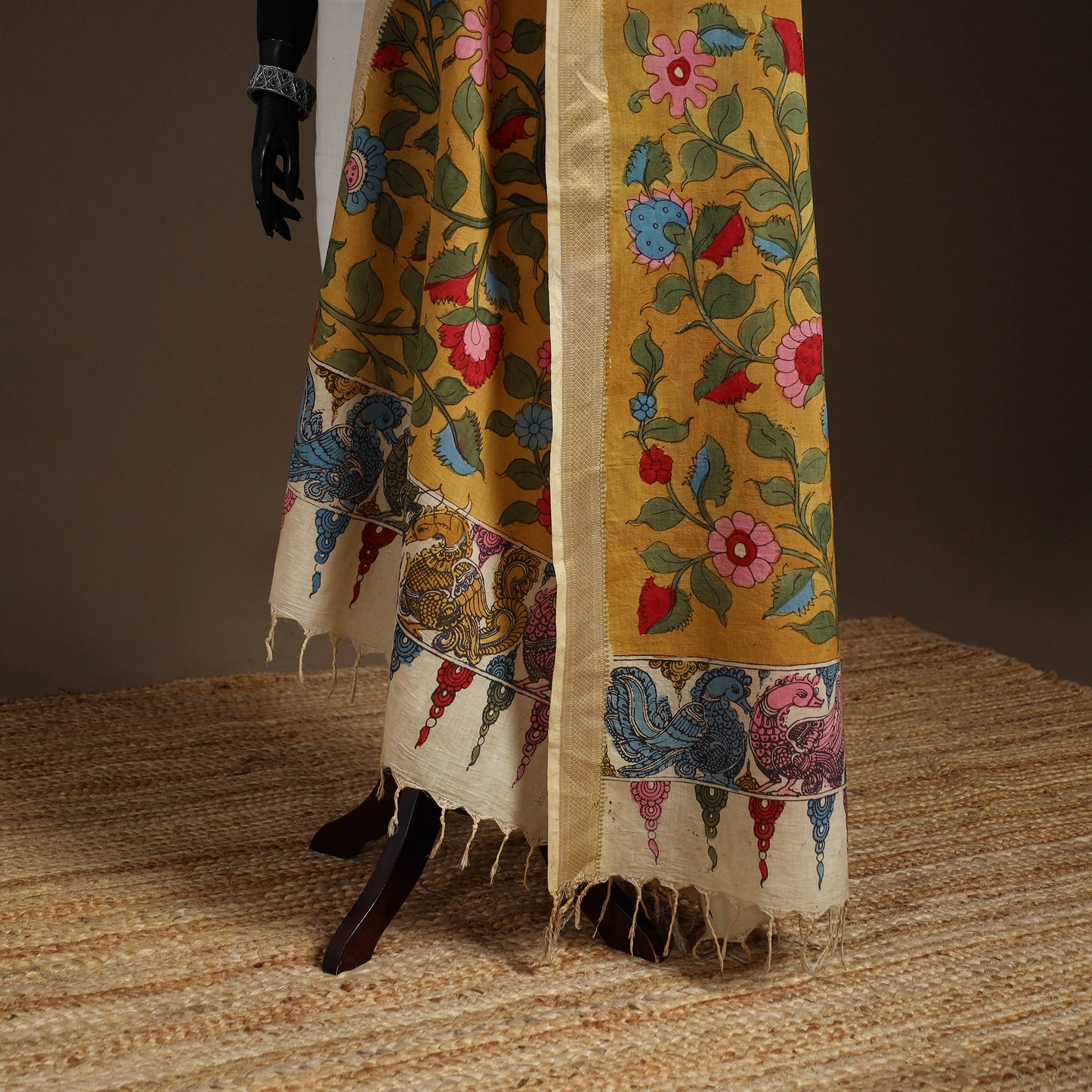 Srikalahasti Pen Work Kalamkari Bangalore Silk Floral Handpainted Dupatta 37