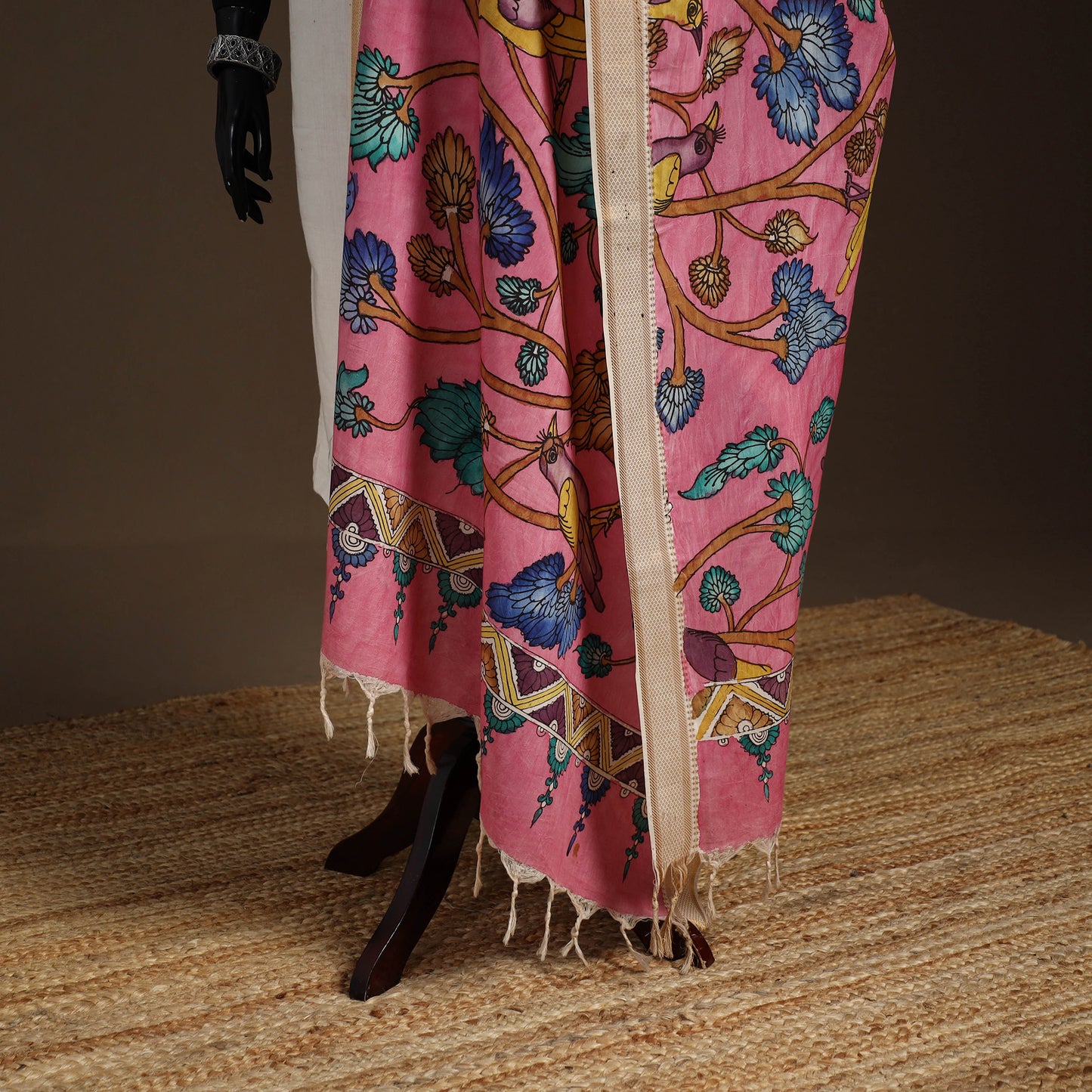 Srikalahasti Pen Work Kalamkari Bangalore Silk Floral Handpainted Dupatta 40