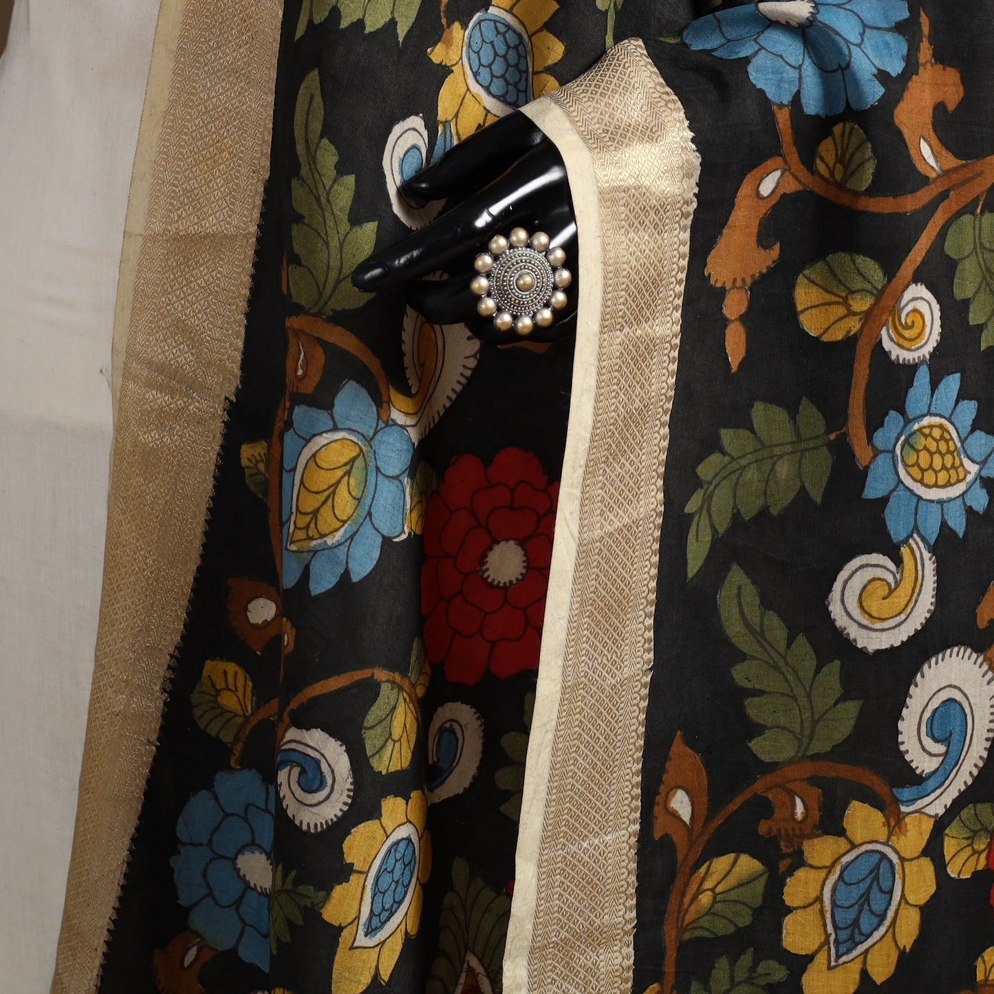 Srikalahasti Pen Work Kalamkari Bangalore Silk Floral Handpainted Dupatta 44