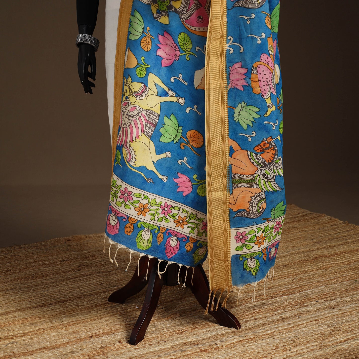 Srikalahasti Pen Work Kalamkari Bangalore Silk Figure Handpainted Dupatta 60