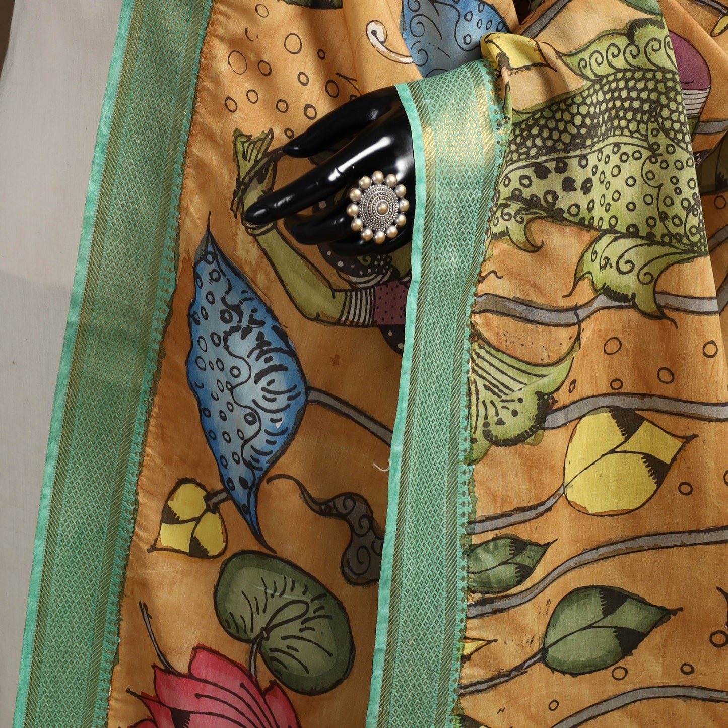 Srikalahasti Pen Work Kalamkari Bangalore Silk Figure Handpainted Dupatta 63