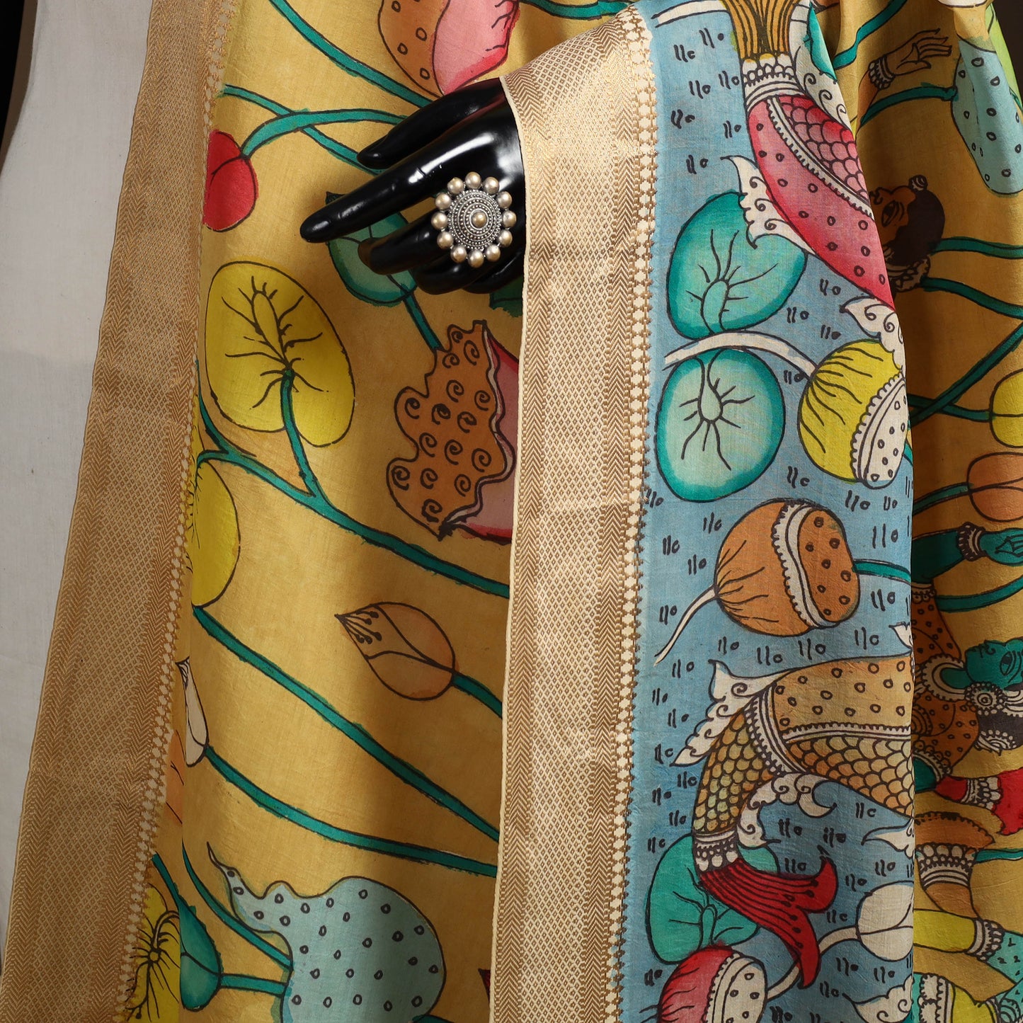 Srikalahasti Pen Work Kalamkari Bangalore Silk Figure Handpainted Dupatta 64