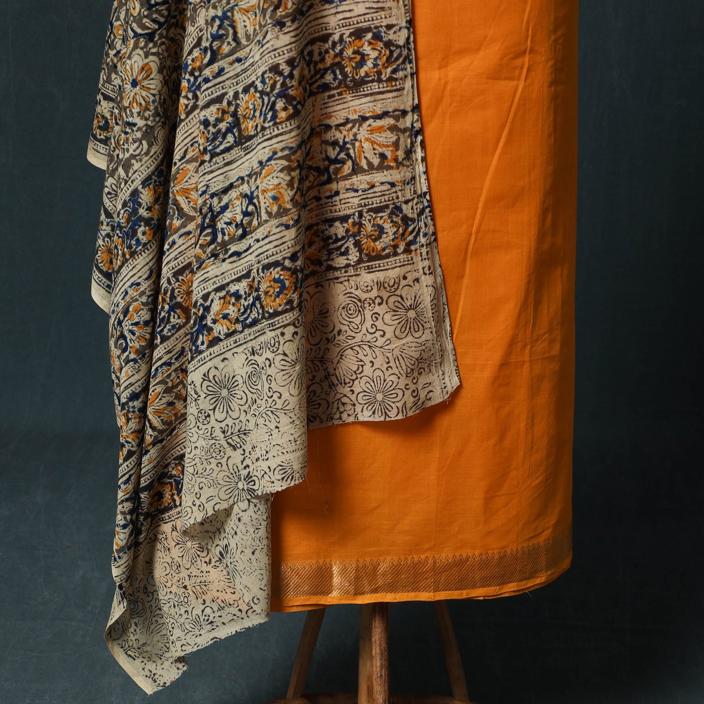 Mangalagiri Handwoven 2pc Cotton Unstitched Dress Material Kurta Set with Jewellery 08