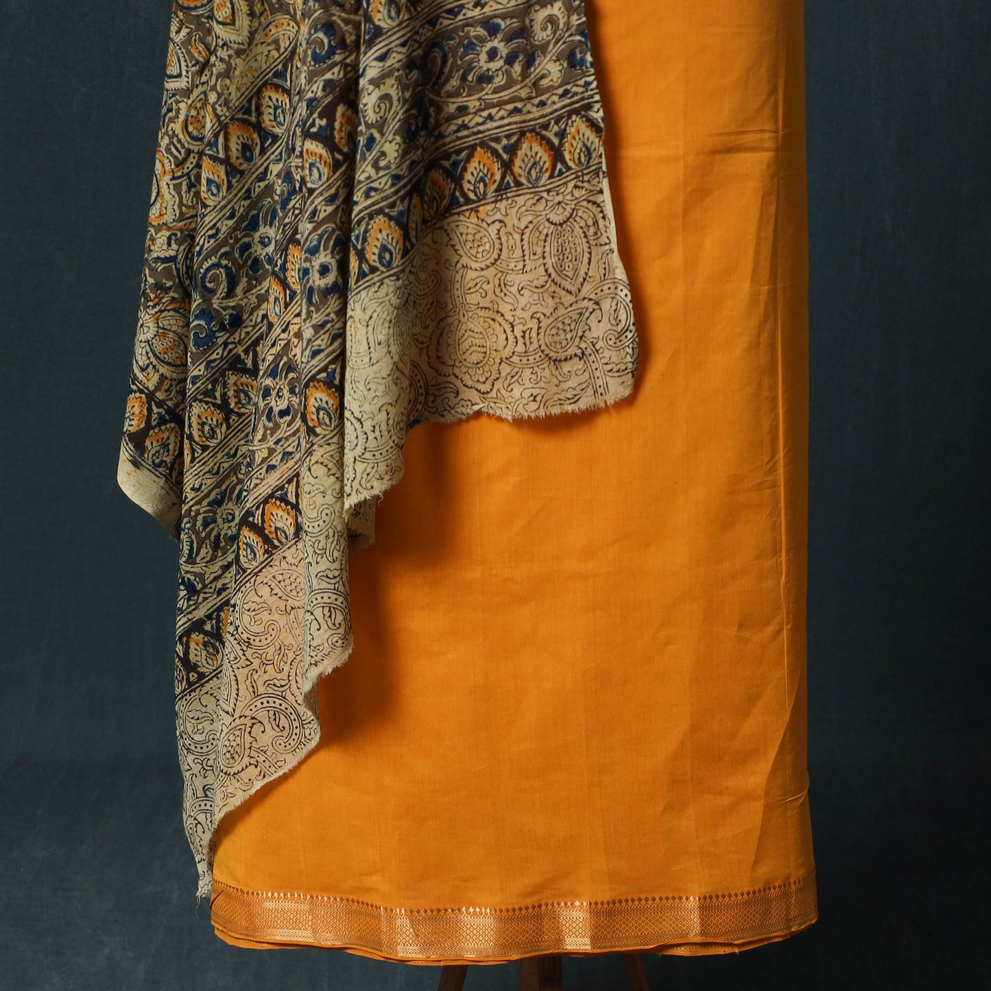 Mangalagiri Handwoven 2pc Cotton Unstitched Dress Material Kurta Set with Jewellery 10