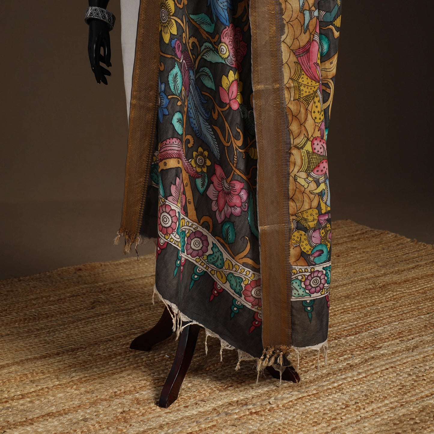 Srikalahasti Pen Work Kalamkari Bangalore Silk Figure Handpainted Dupatta 76