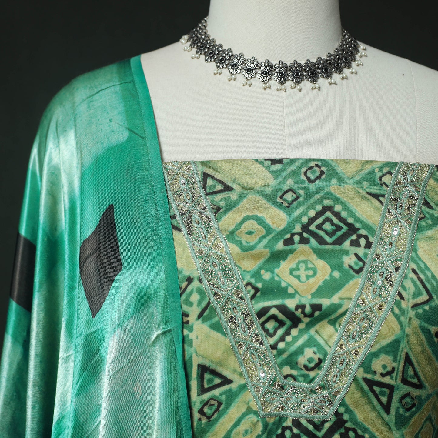 Green - Bagru Vanaspati Block Print Modal Silk Lace Handwork 2pc Unstitched Dress Material Kurta Set 15