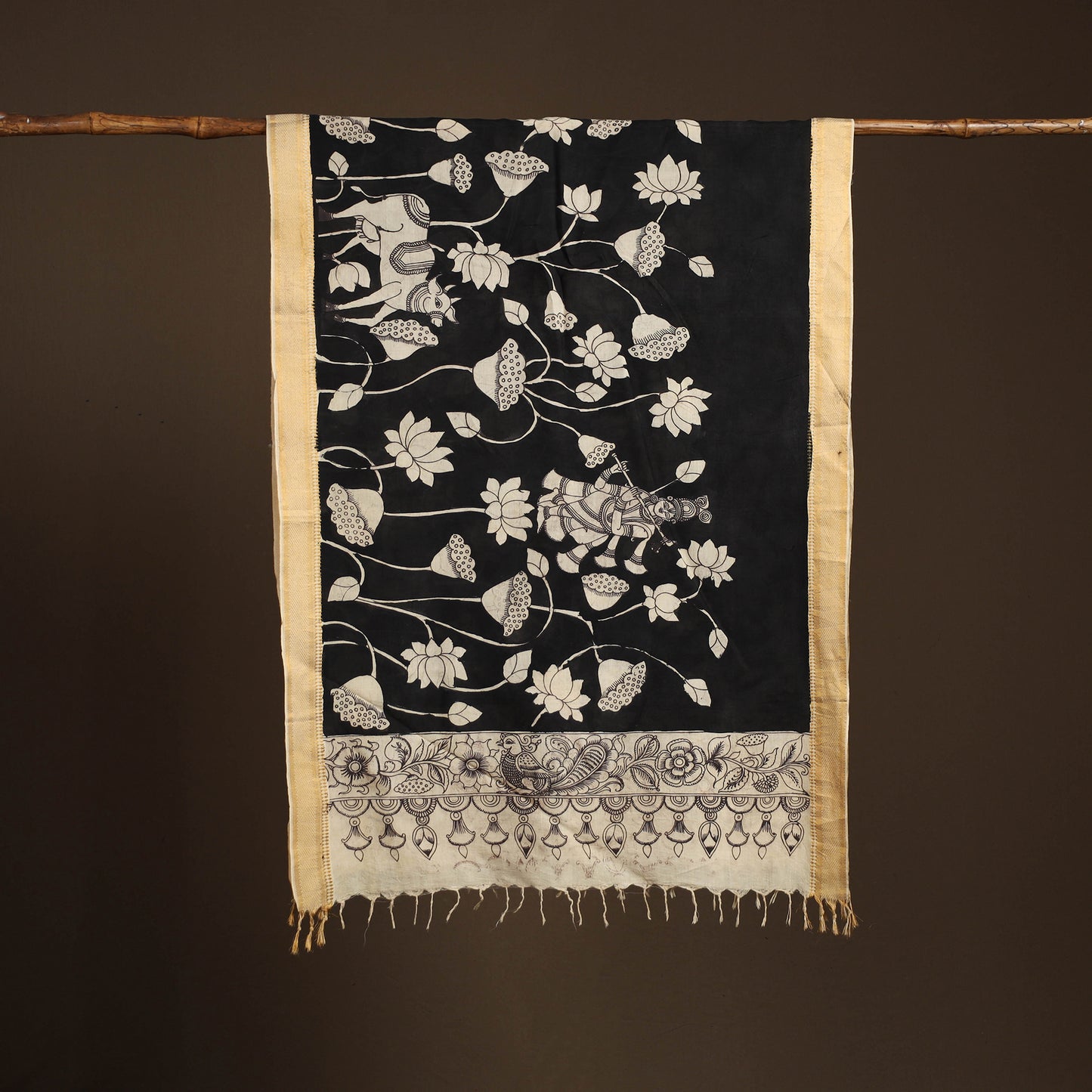 Srikalahasti Pen Work Kalamkari Bangalore Silk Figure Handpainted Dupatta 58