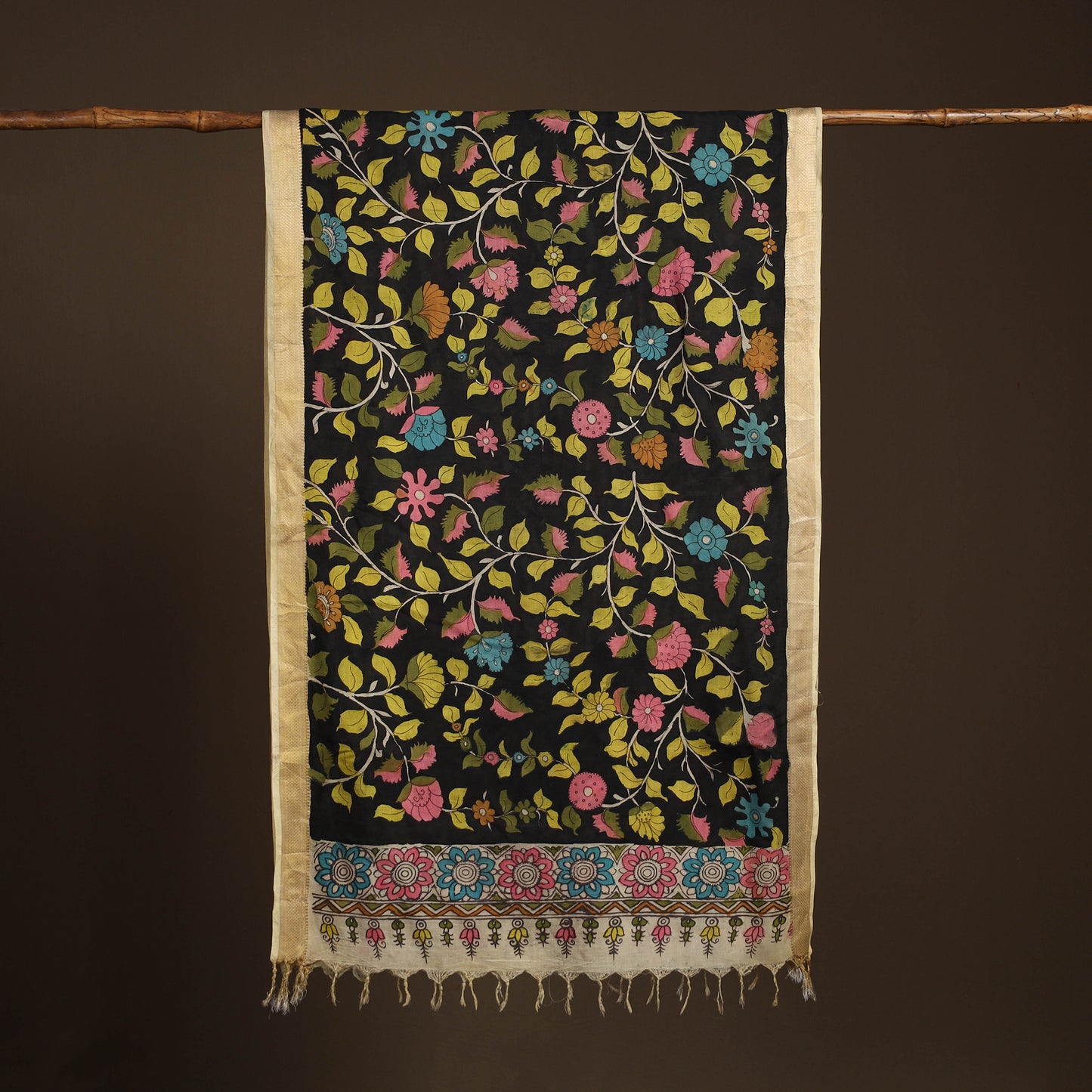 Srikalahasti Pen Work Kalamkari Bangalore Silk Floral Handpainted Dupatta 38