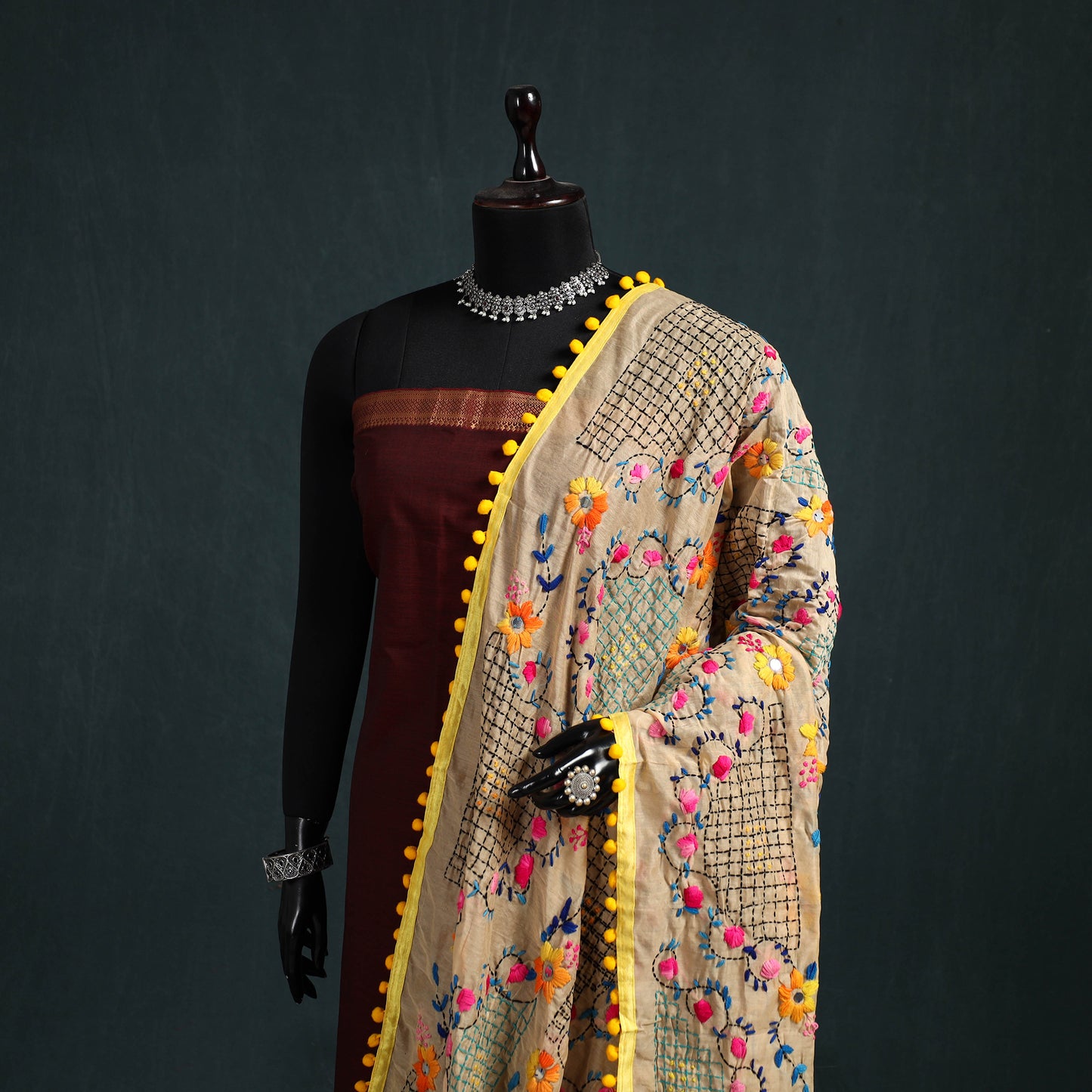 Ranihati Chapa Work Chanderi Silk Hand Embroidery Dupatta 01
