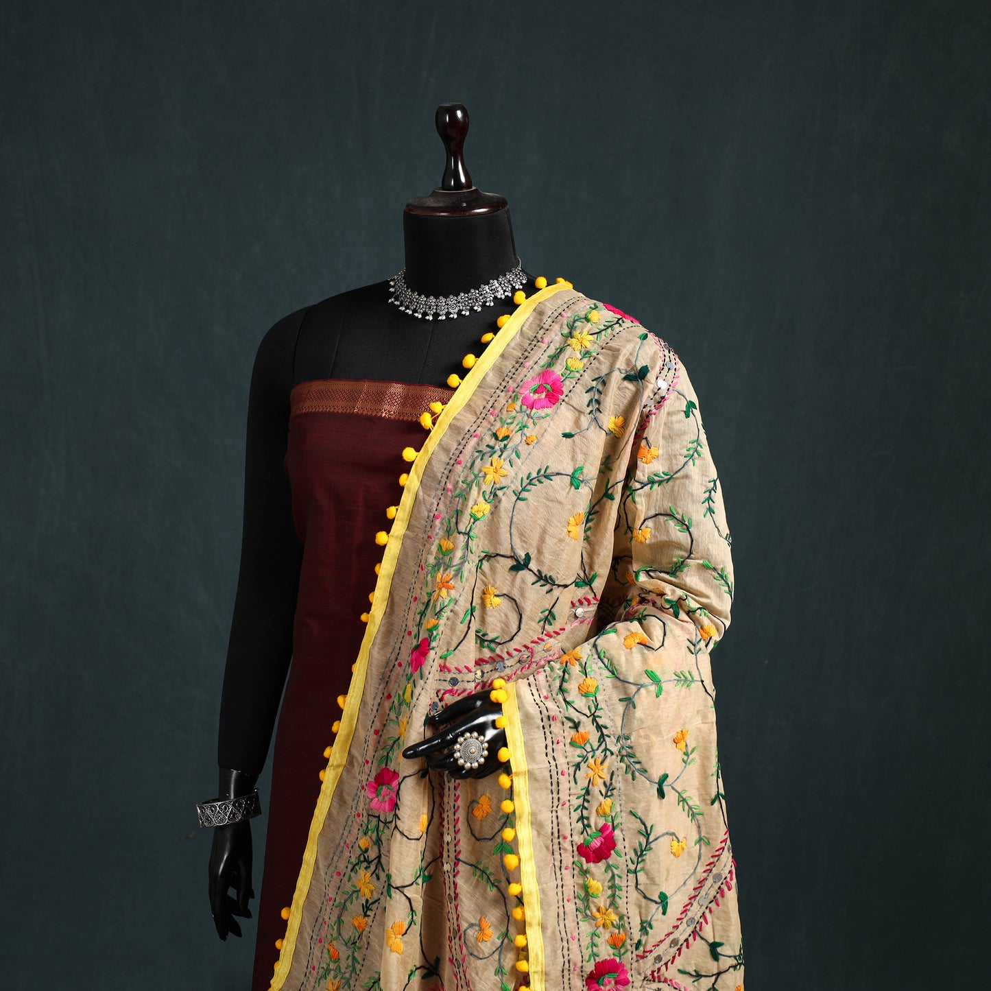 Ranihati Chapa Work Chanderi Silk Hand Embroidery Dupatta 03
