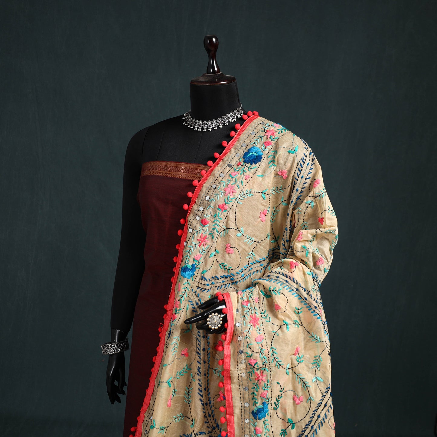 Ranihati Chapa Work Chanderi Silk Hand Embroidery Dupatta 10