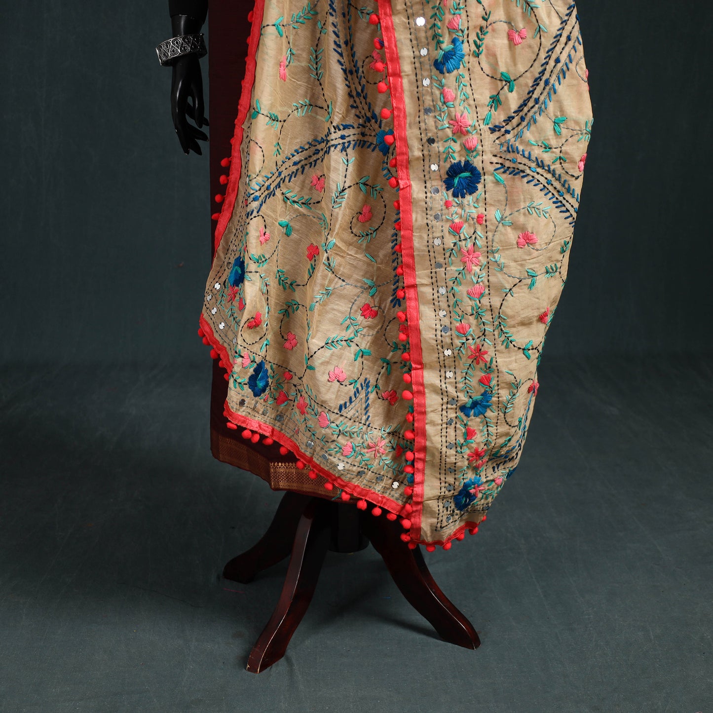 Ranihati Chapa Work Chanderi Silk Hand Embroidery Dupatta 10