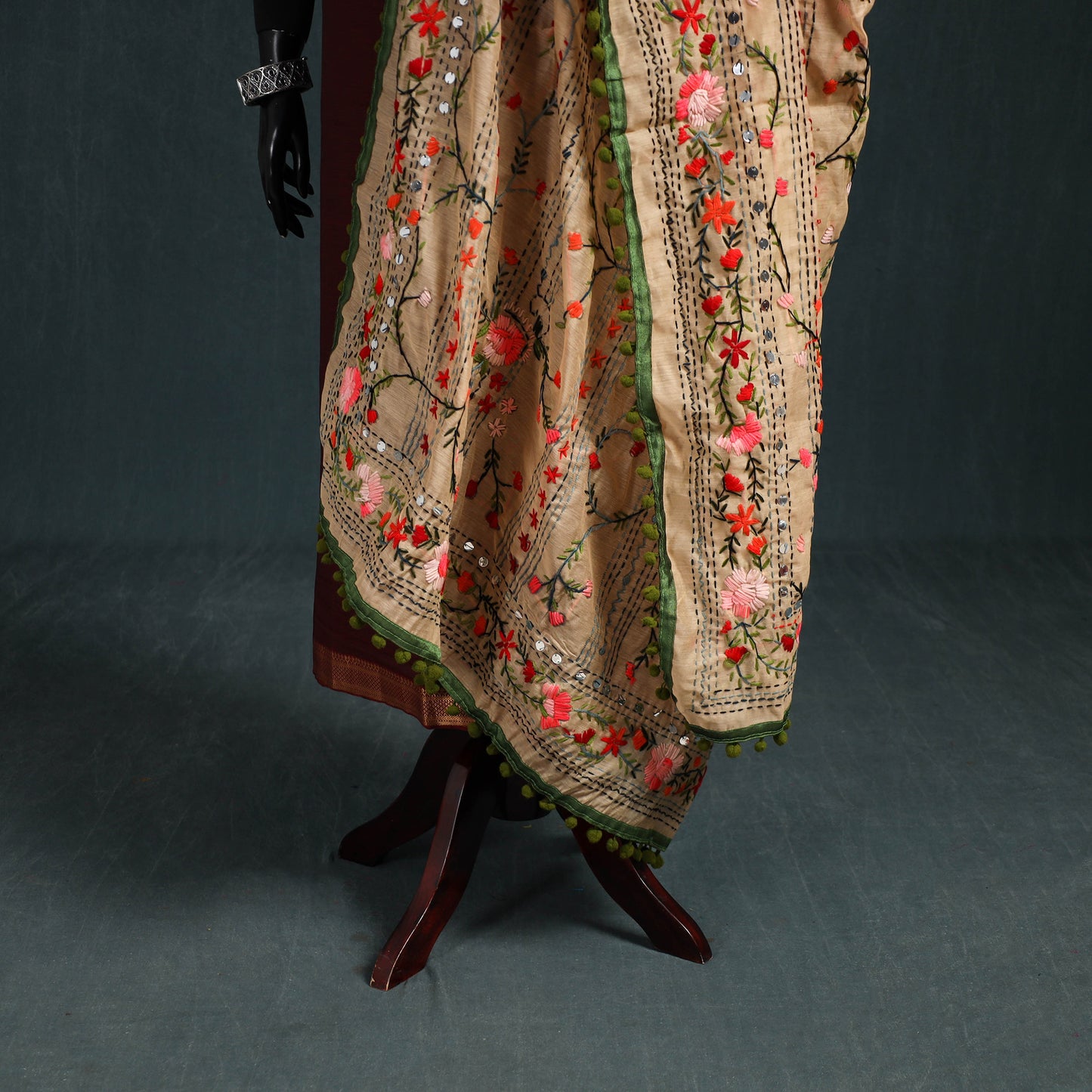 Ranihati Chapa Work Chanderi Silk Hand Embroidery Dupatta 12