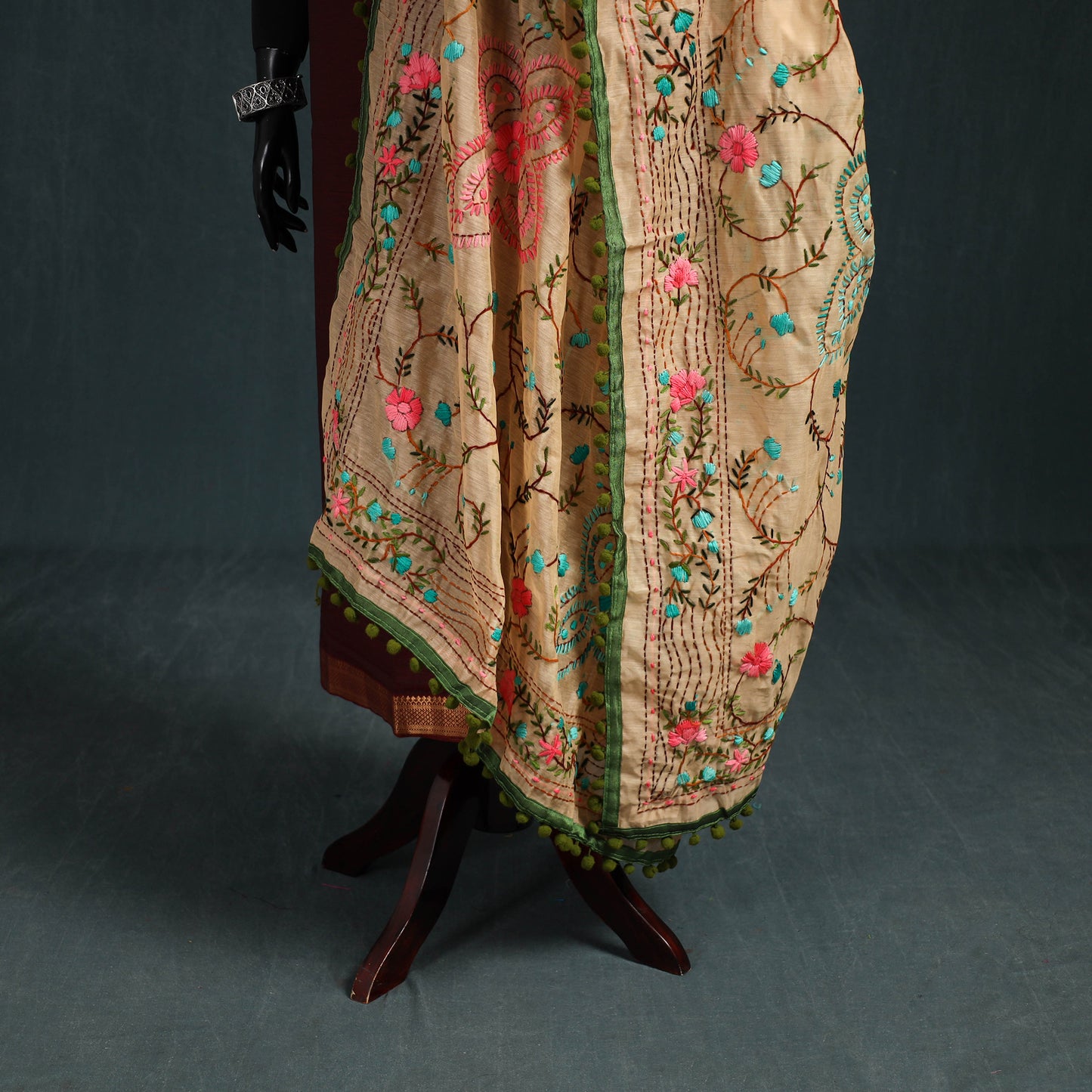 Ranihati Chapa Work Chanderi Silk Hand Embroidery Dupatta 14