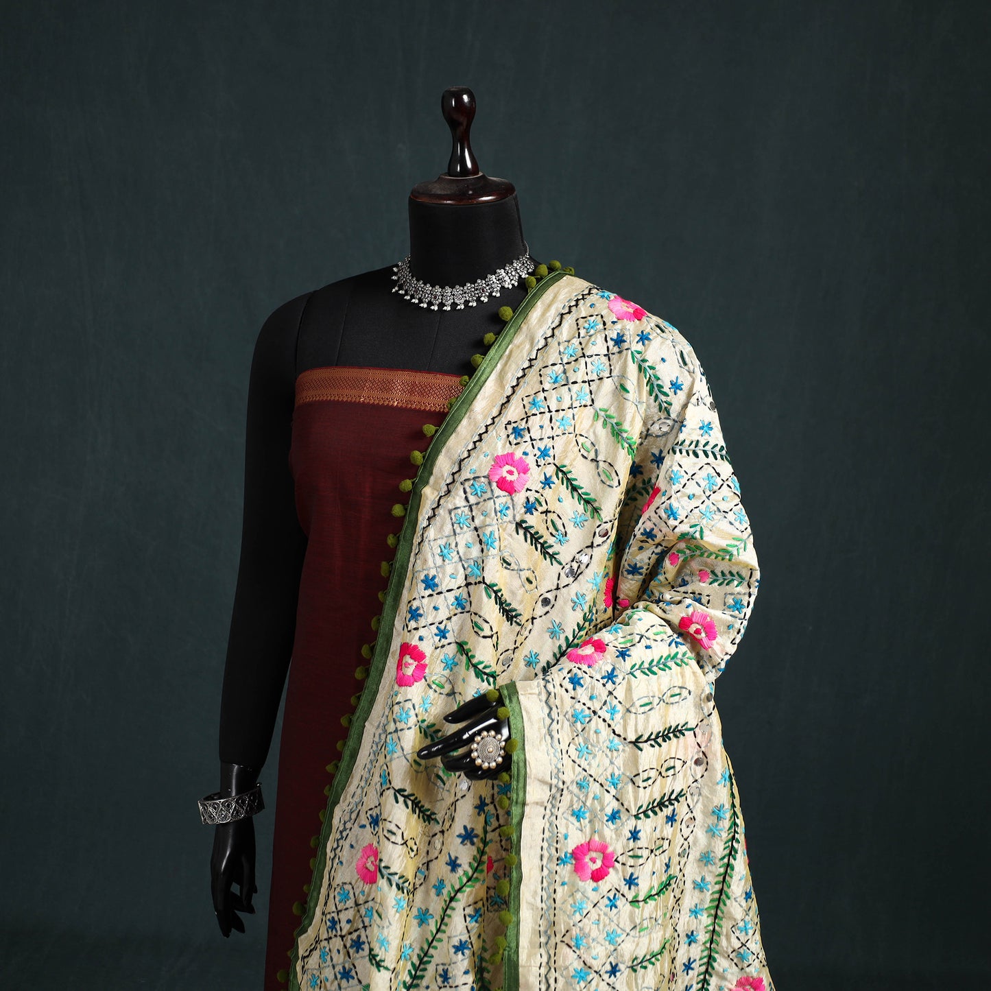 Ranihati Chapa Work Chanderi Silk Hand Embroidery Dupatta 15