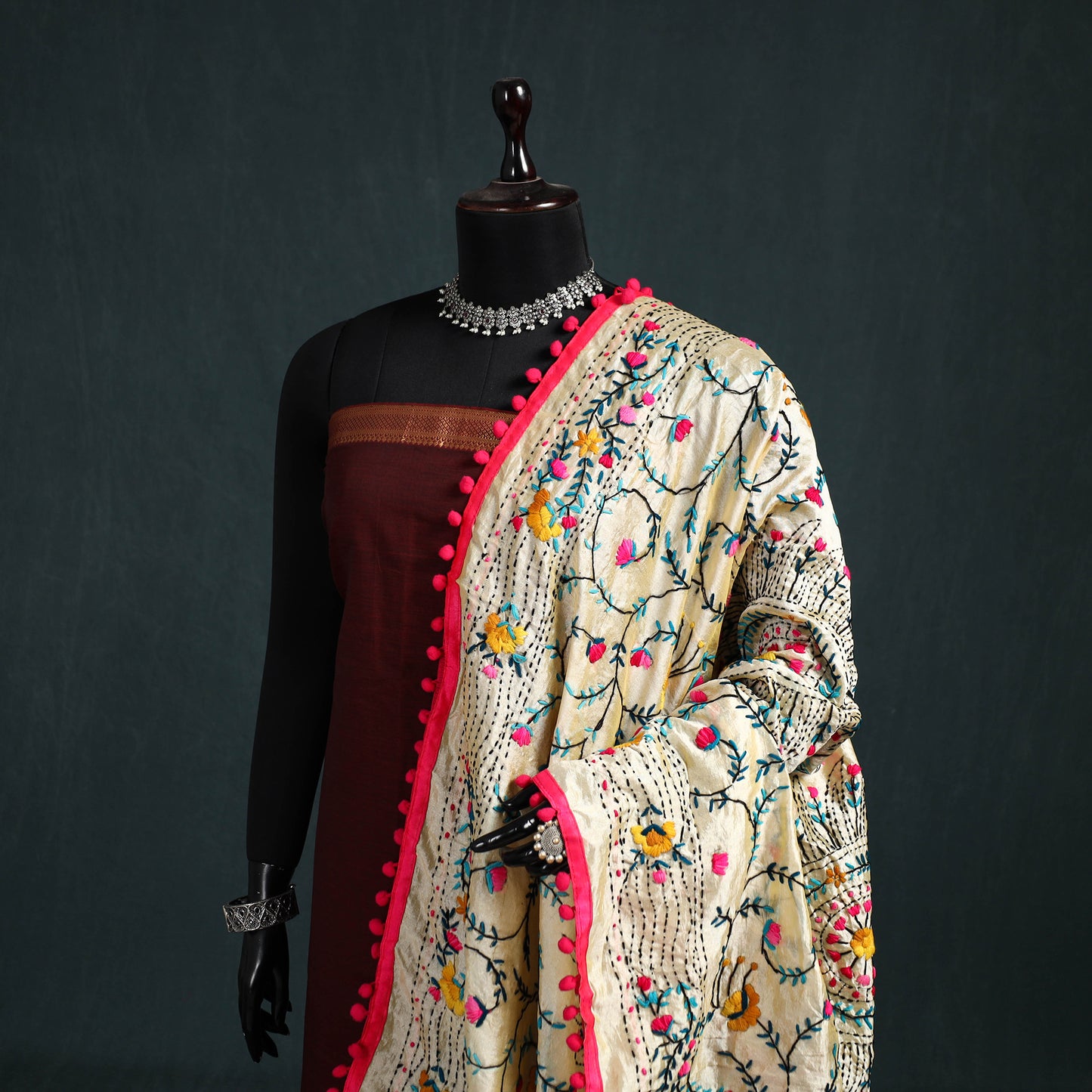 Ranihati Chapa Work Chanderi Silk Hand Embroidery Dupatta 23