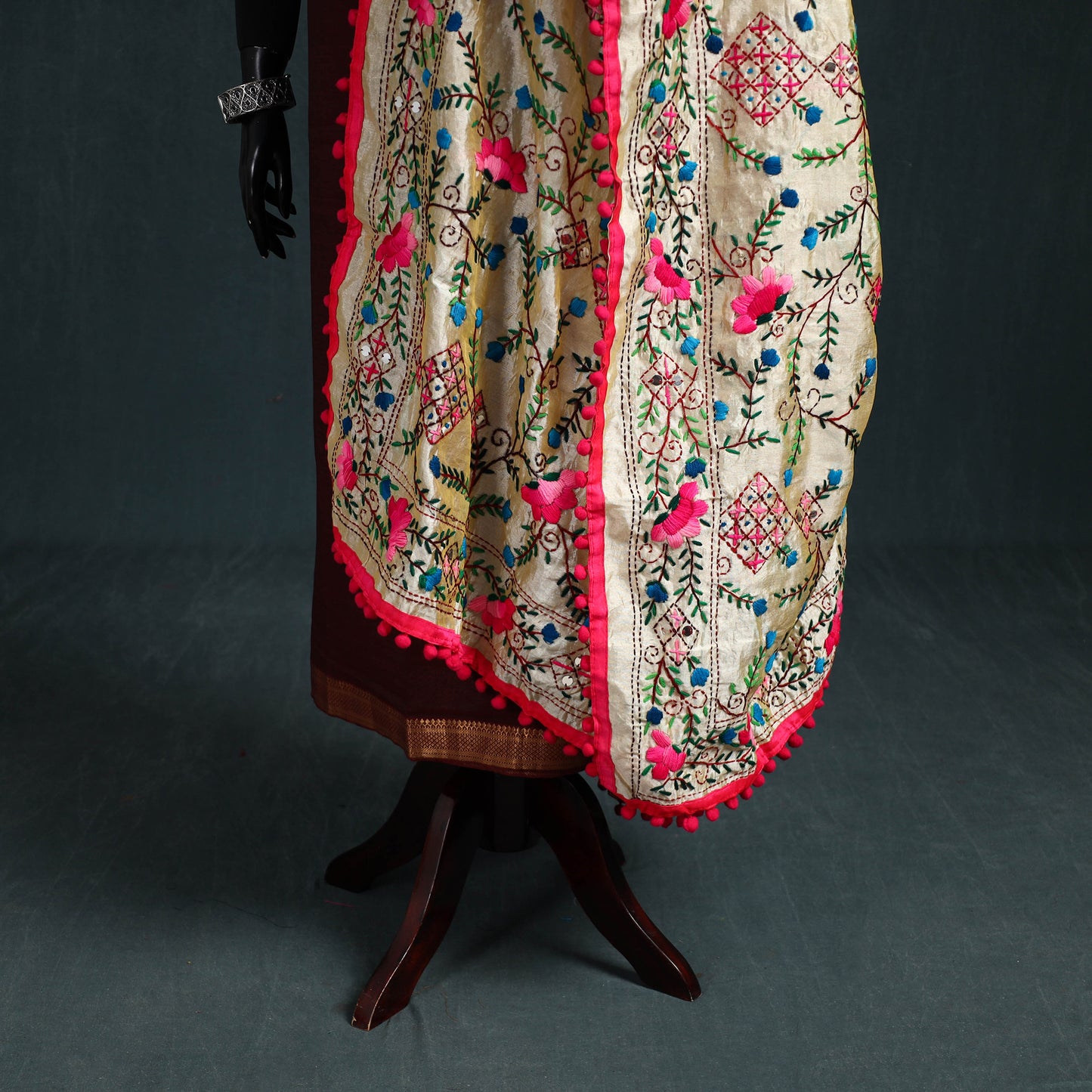 Ranihati Chapa Work Chanderi Silk Hand Embroidery Dupatta 27