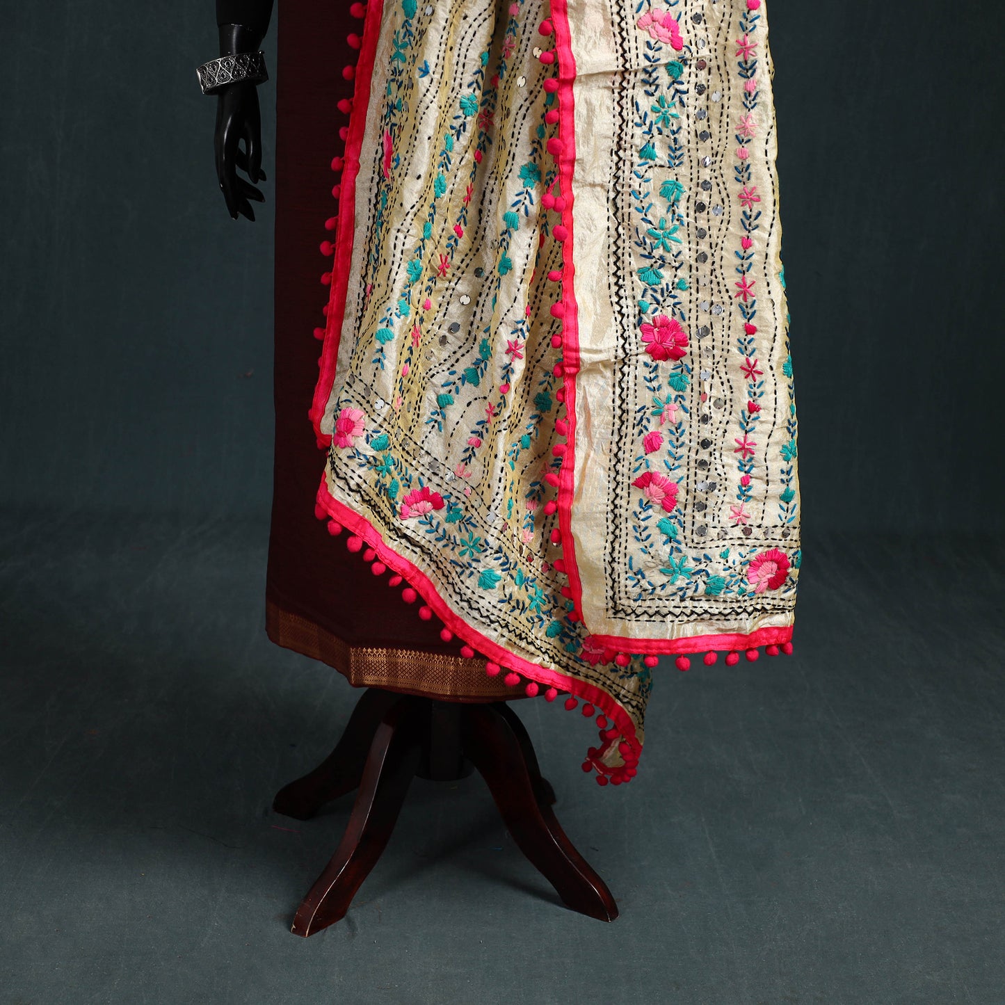 Ranihati Chapa Work Chanderi Silk Hand Embroidery Dupatta 28