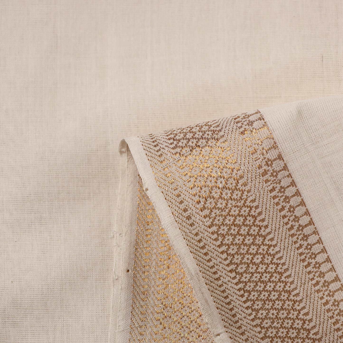 White - Mangalagiri Handloom Cotton Nizam Zari Border Fabric 19