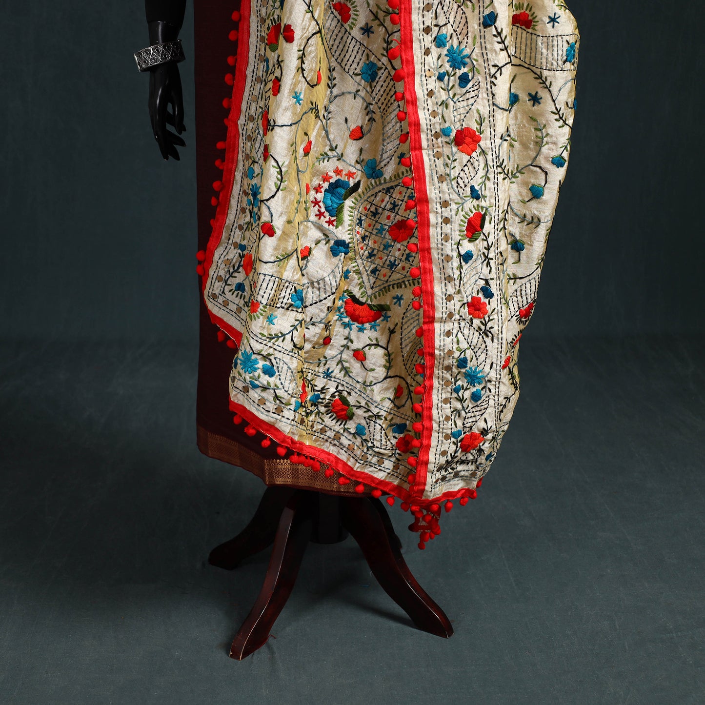 Ranihati Chapa Work Chanderi Silk Hand Embroidery Dupatta 37