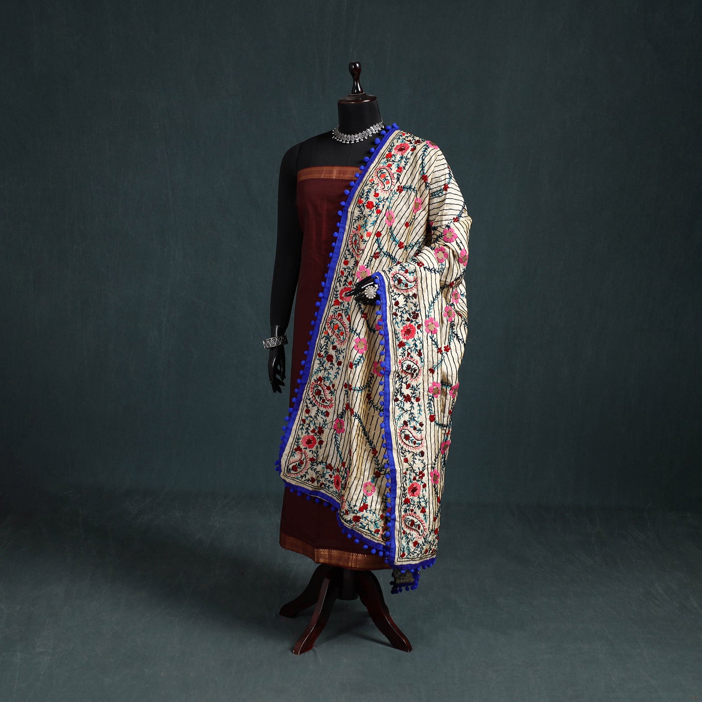 Ranihati Chapa Work Chanderi Silk Hand Embroidery Dupatta 38