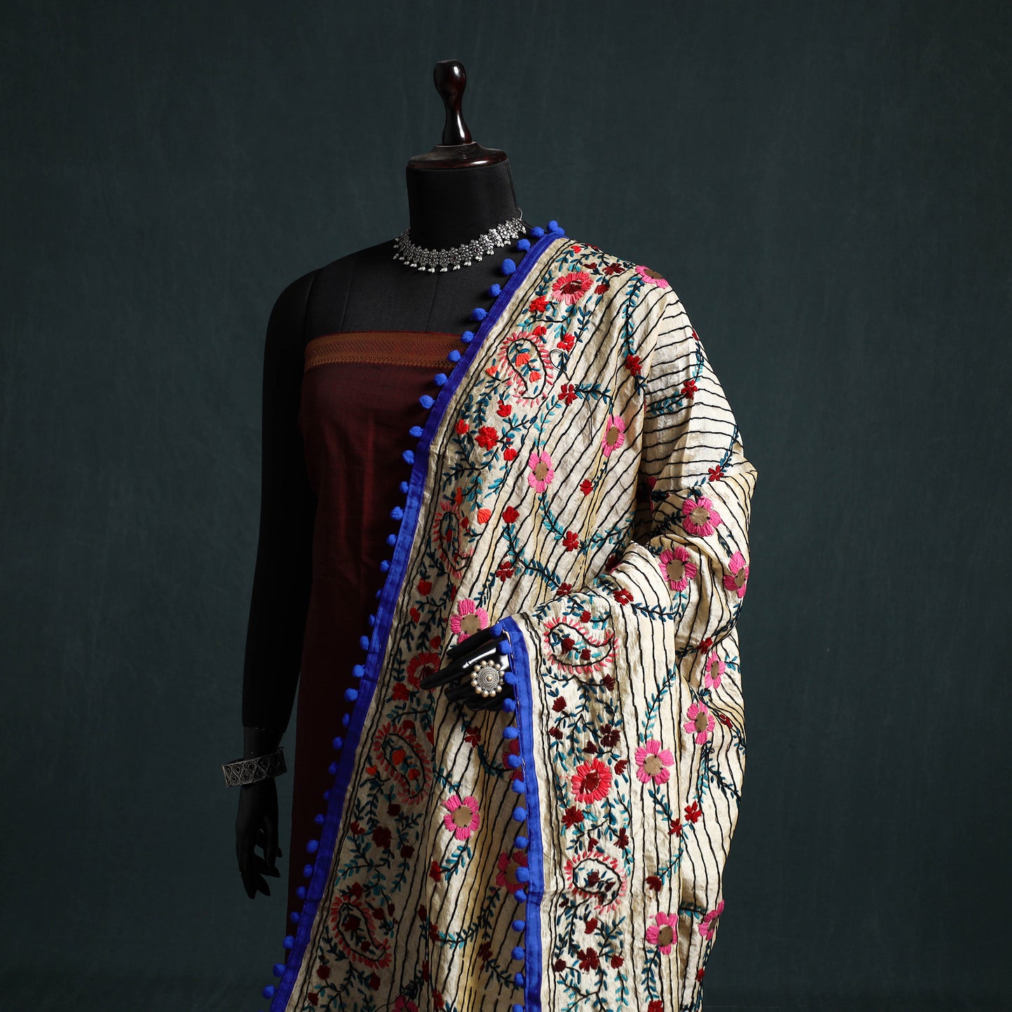 Ranihati Chapa Work Chanderi Silk Hand Embroidery Dupatta 38