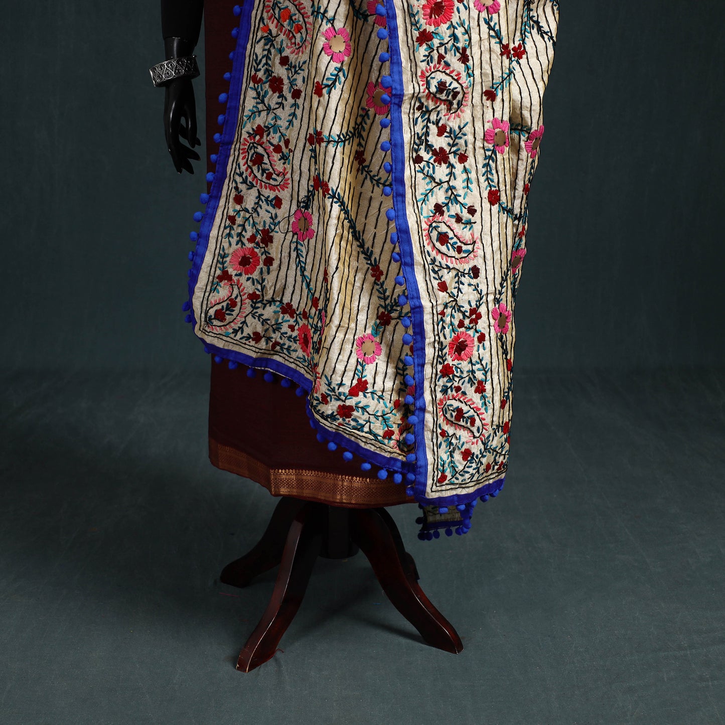 Ranihati Chapa Work Chanderi Silk Hand Embroidery Dupatta 38