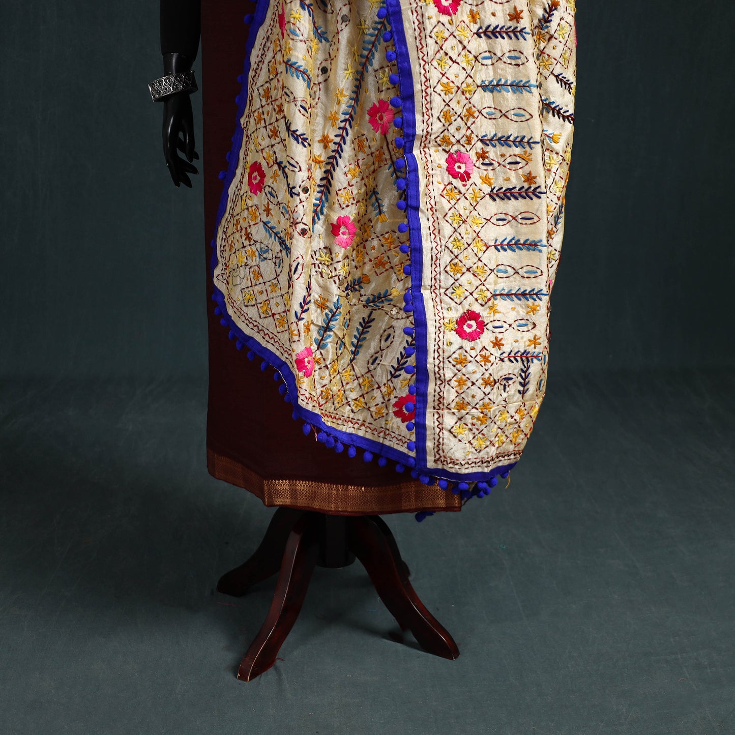 Ranihati Chapa Work Chanderi Silk Hand Embroidery Dupatta 39