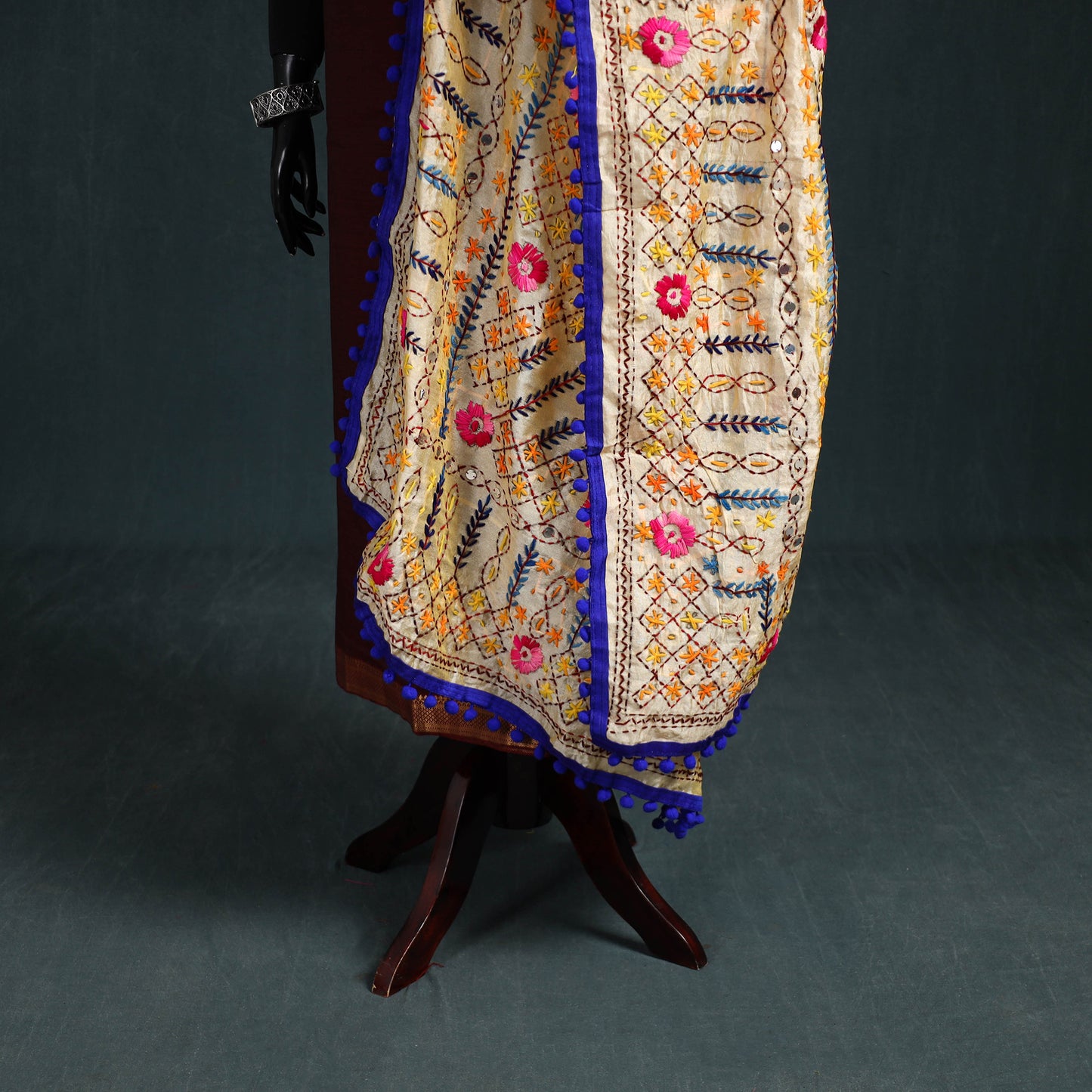 Ranihati Chapa Work Chanderi Silk Hand Embroidery Dupatta 40