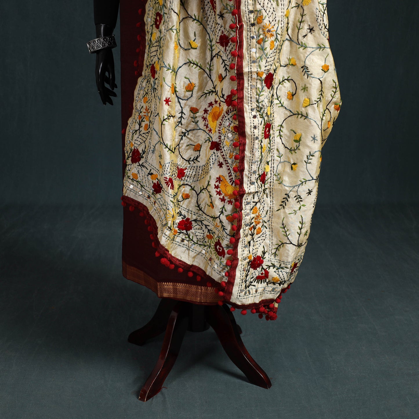 Ranihati Chapa Work Chanderi Silk Hand Embroidery Dupatta 41