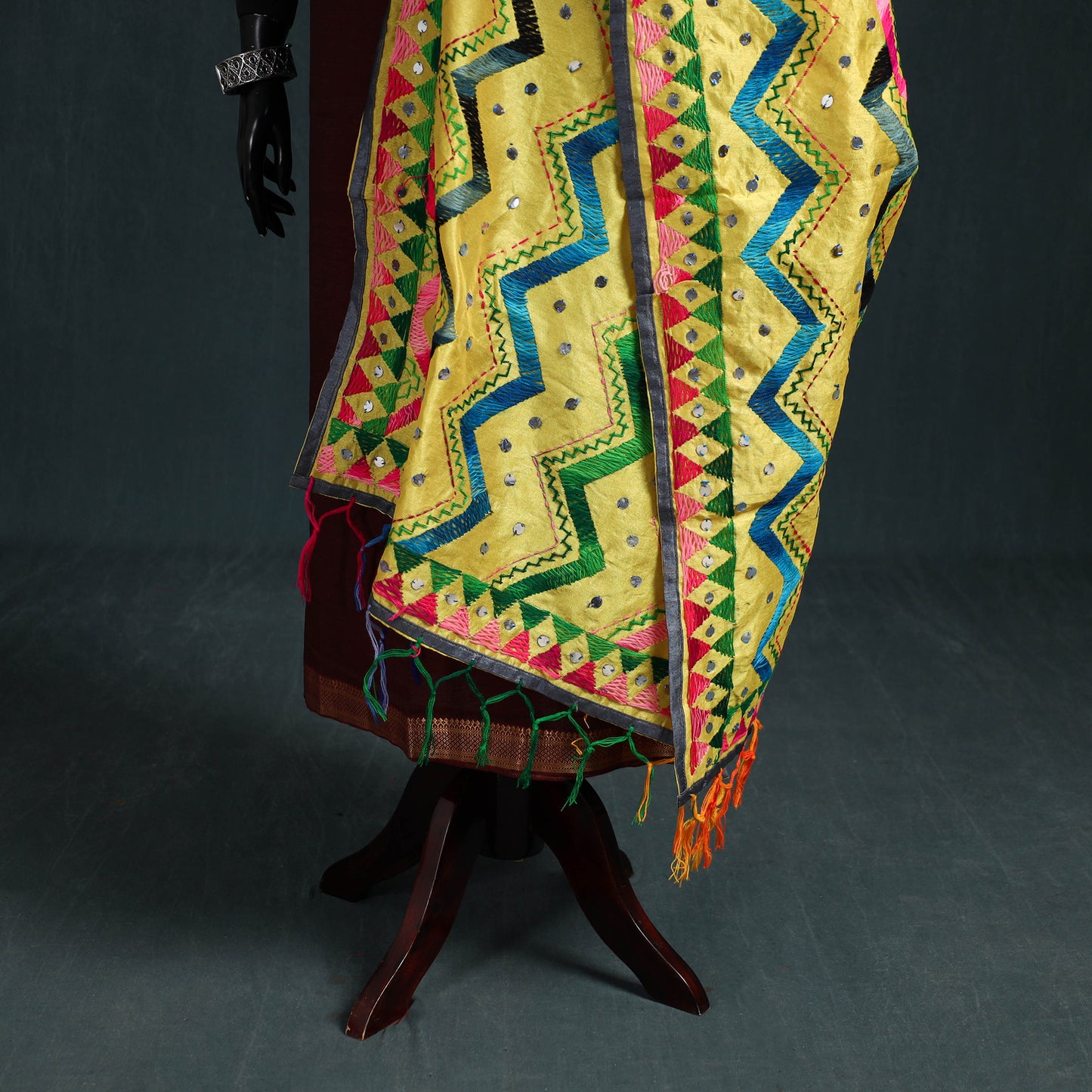 Ranihati Chanderi Silk Zig Zag Hand Embroidery Dupatta 48
