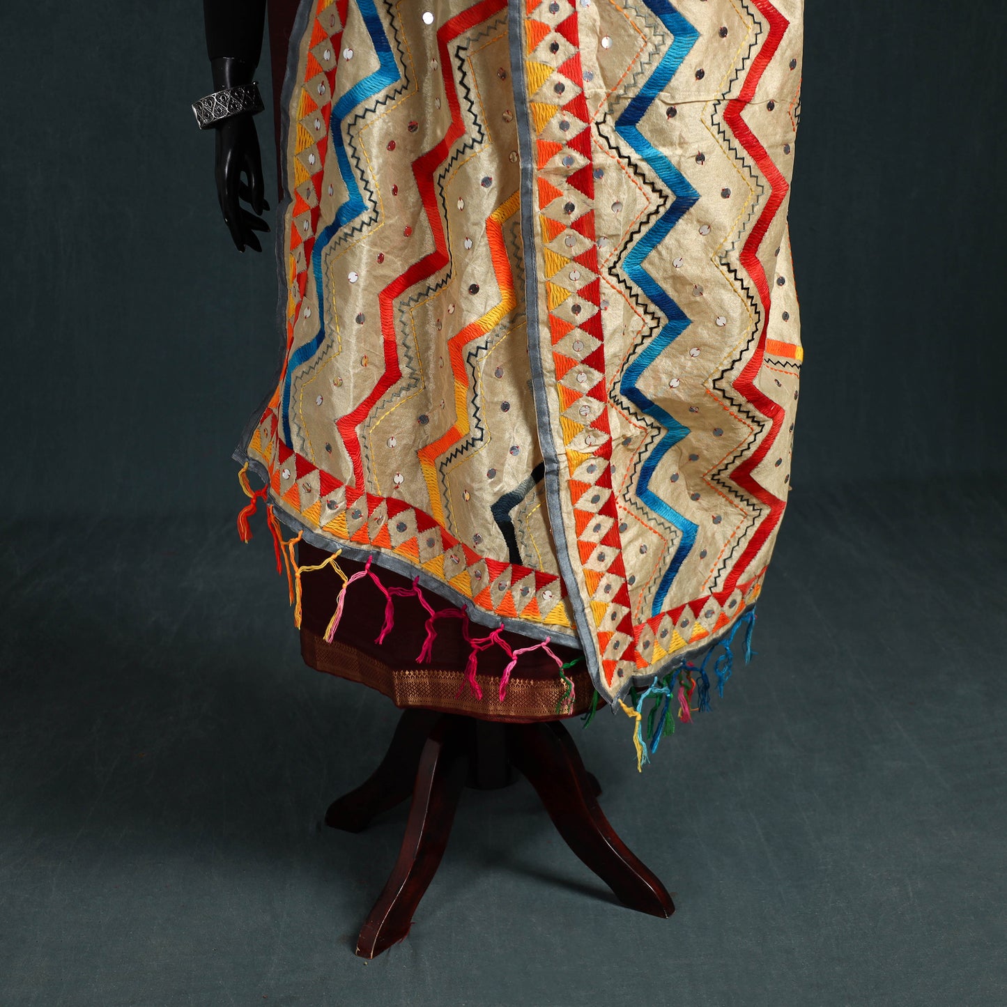Ranihati Chanderi Silk Zig Zag Hand Embroidery Dupatta 52