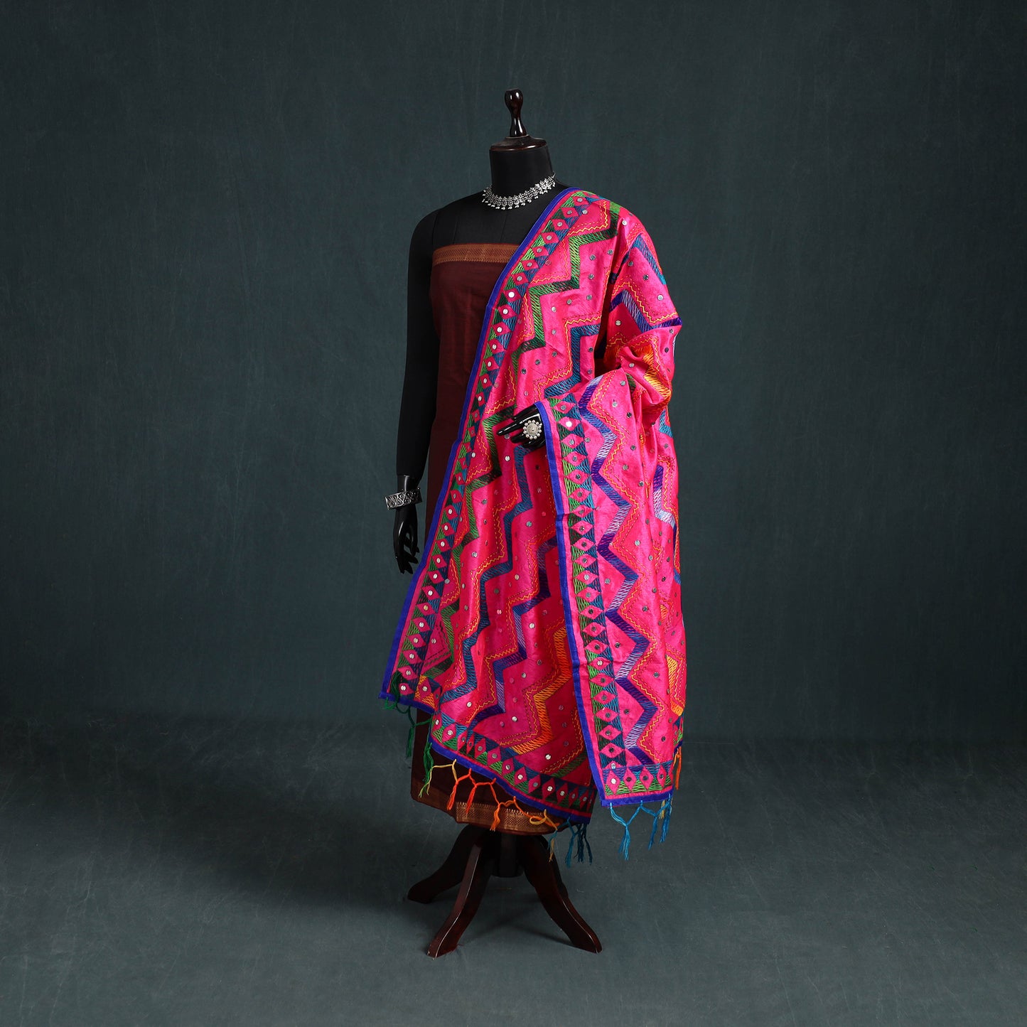 Ranihati Chanderi Silk Zig Zag Hand Embroidery Dupatta 53