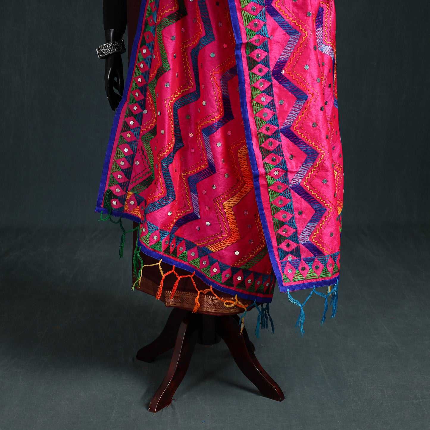 Ranihati Chanderi Silk Zig Zag Hand Embroidery Dupatta 53