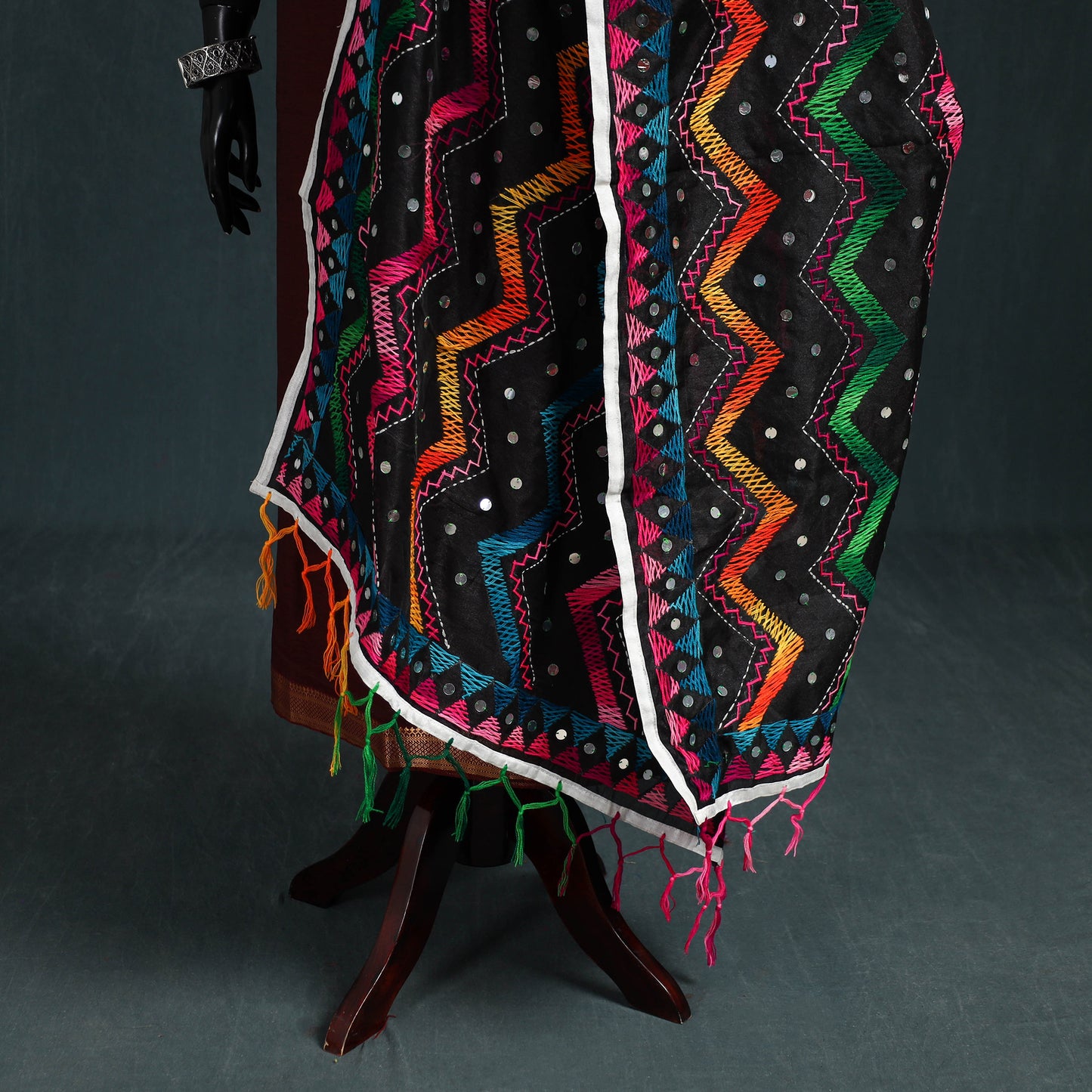 Ranihati Chanderi Silk Zig Zag Hand Embroidery Dupatta 54