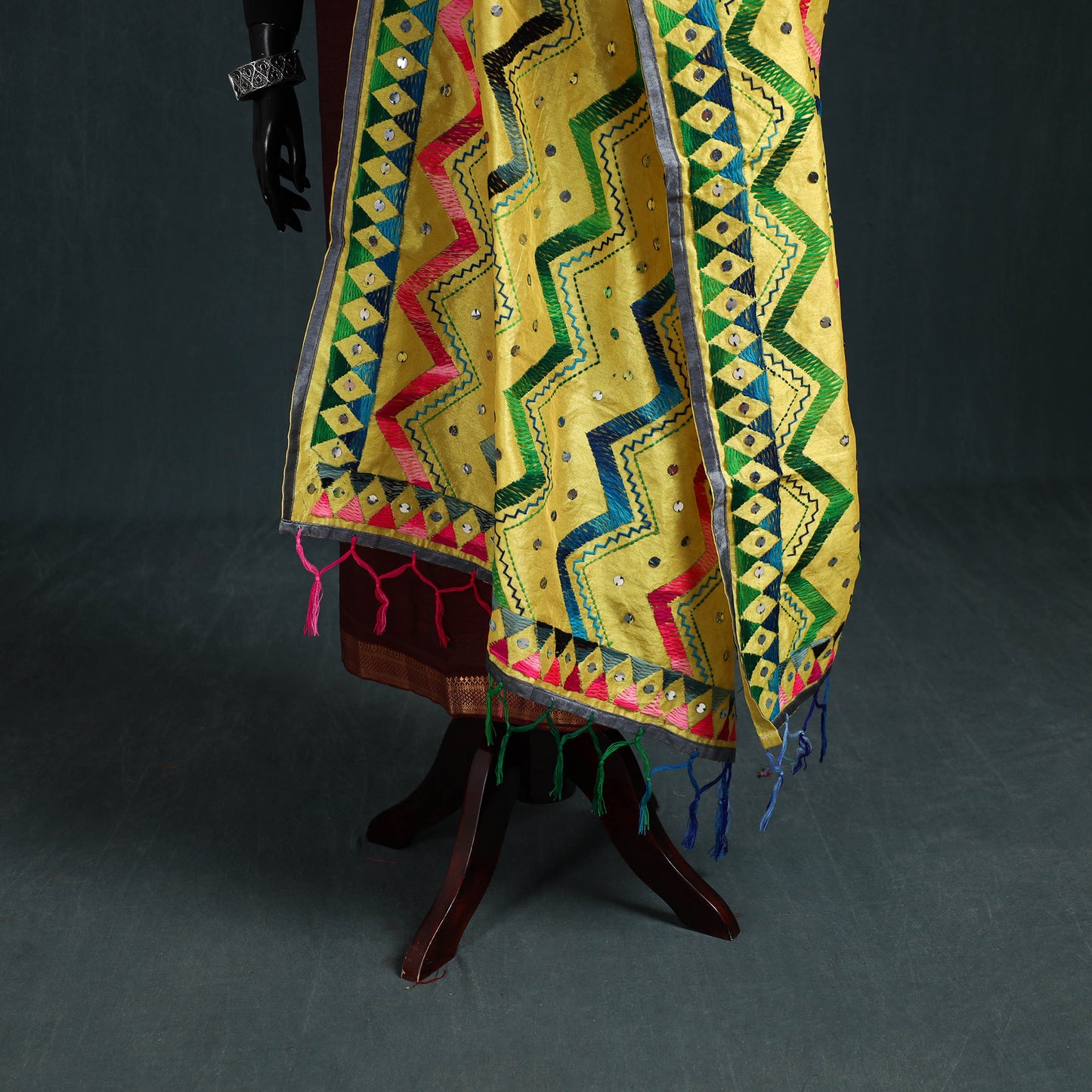 Ranihati Chanderi Silk Zig Zag Hand Embroidery Dupatta 58