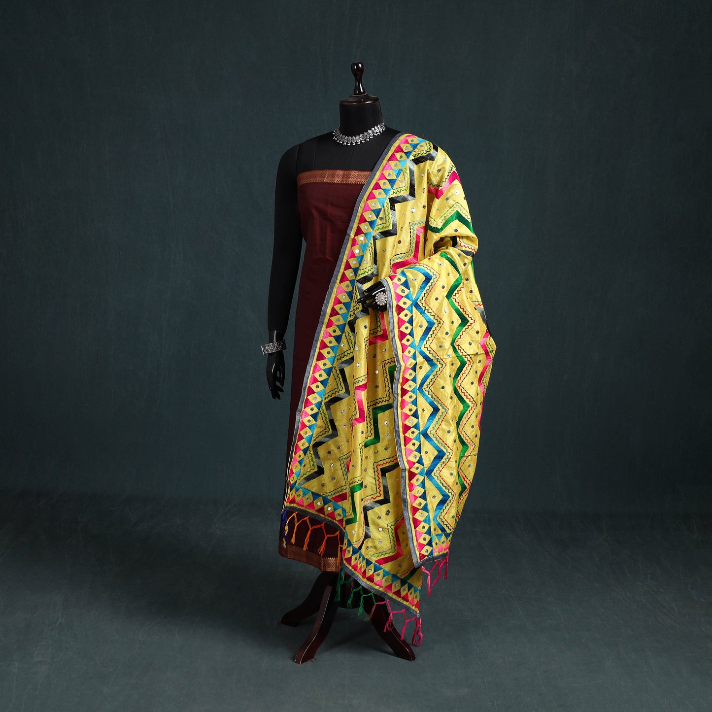 Ranihati Chanderi Silk Zig Zag Hand Embroidery Dupatta 61
