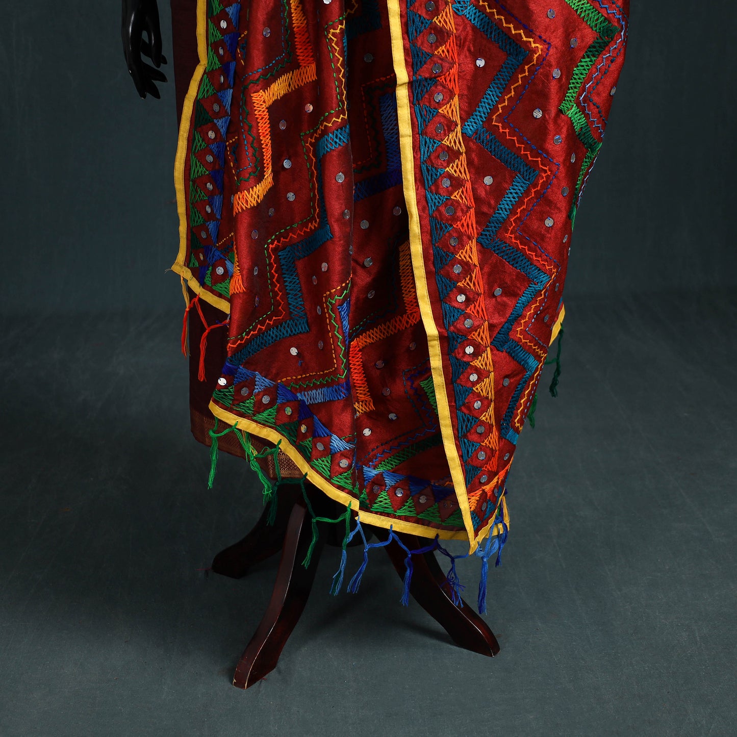Ranihati Chanderi Silk Zig Zag Hand Embroidery Dupatta 64